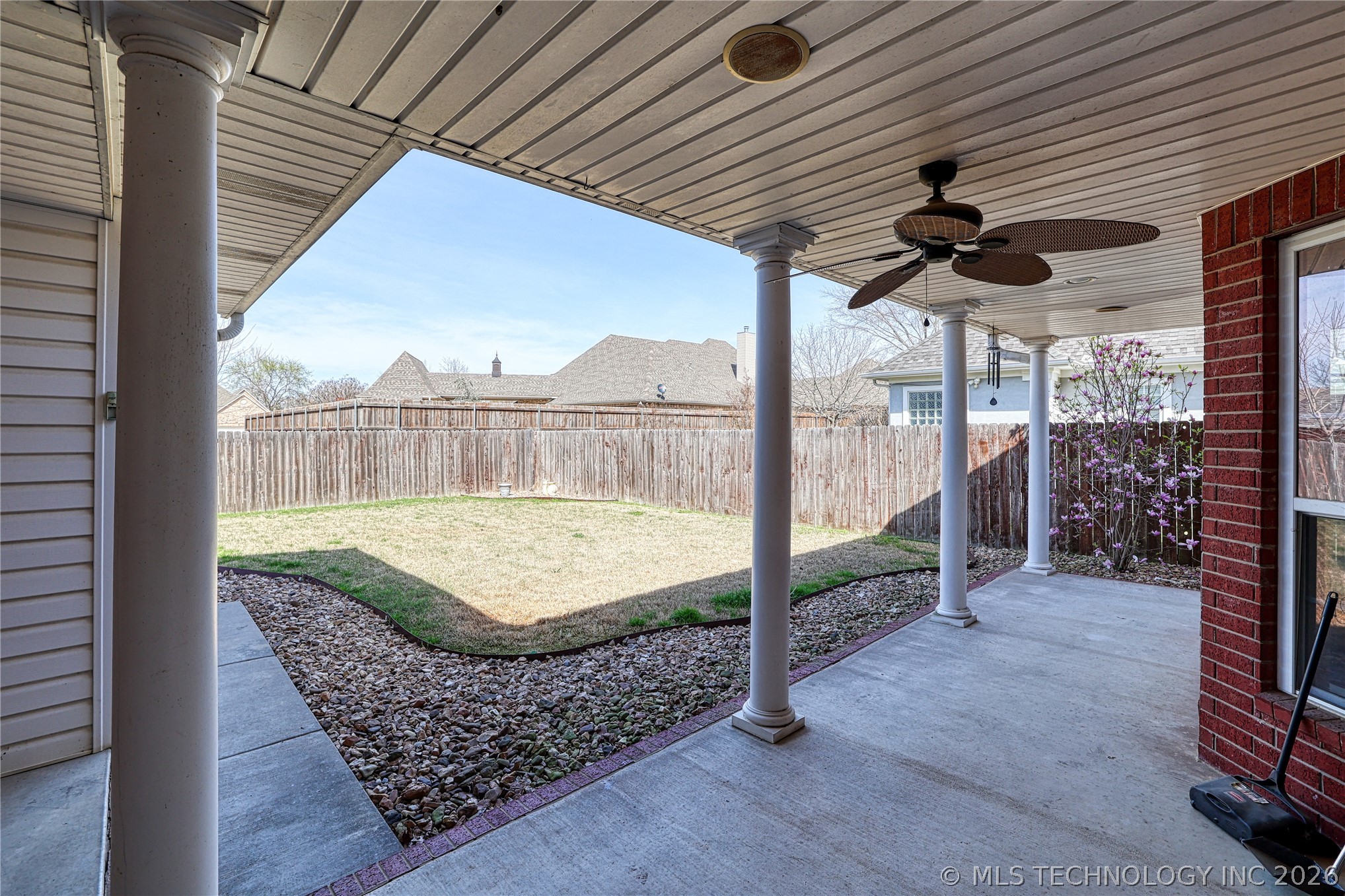 29 River Oaks Avenue Property Photo 5