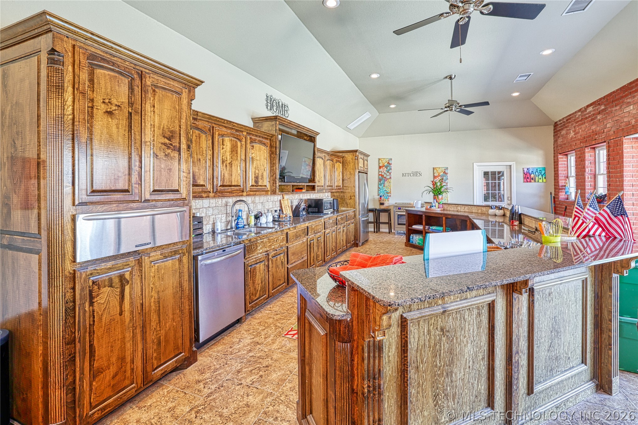 29 River Oaks Avenue Property Photo 48