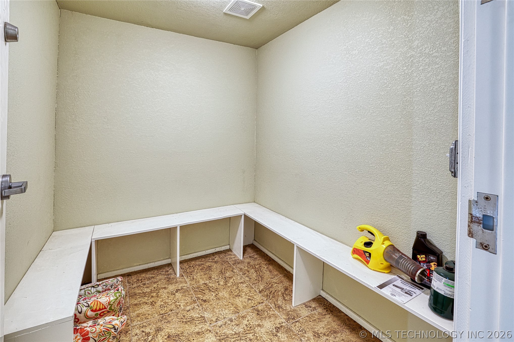 29 River Oaks Avenue Property Photo 53