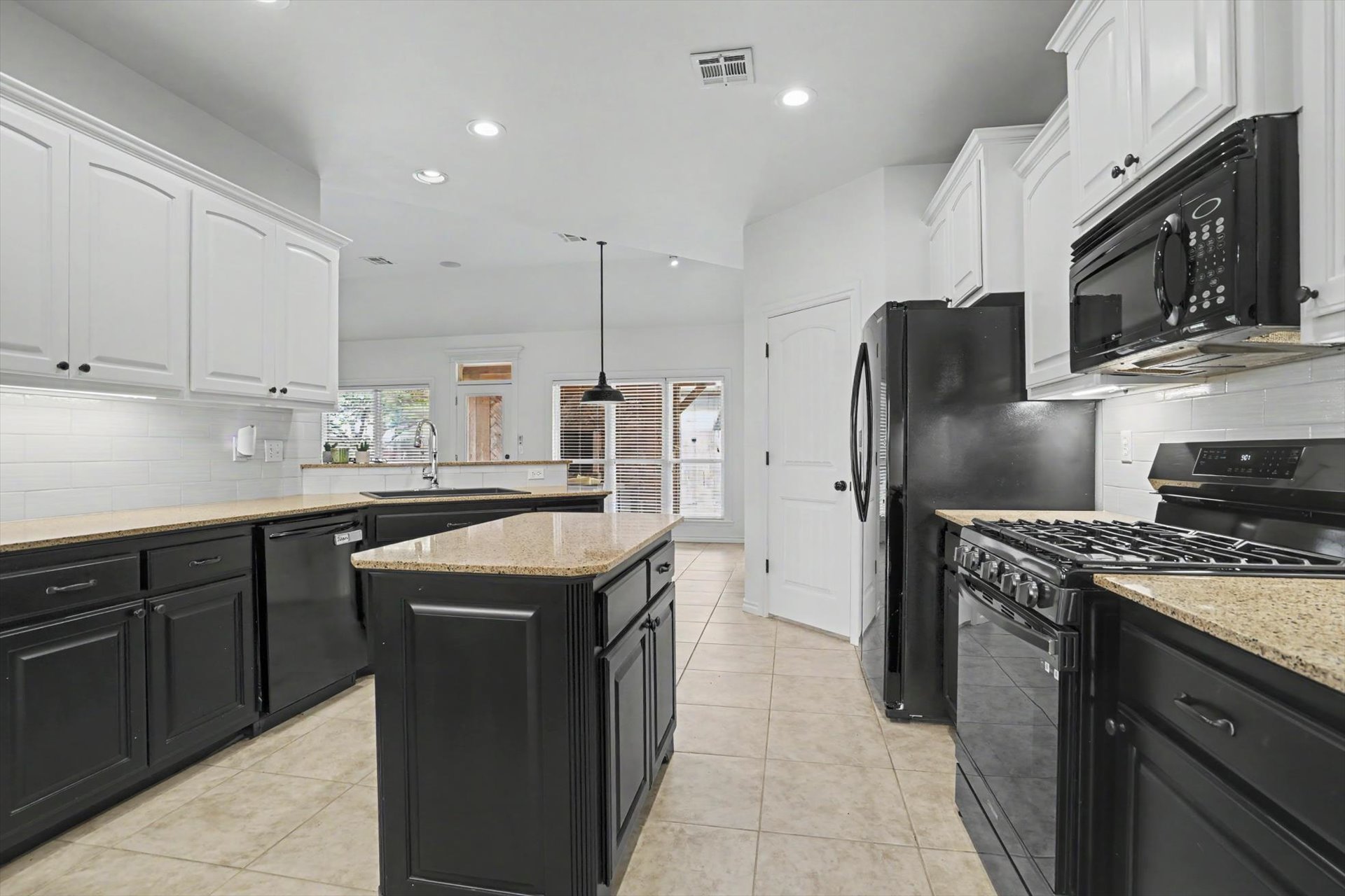 4651 E 144th Place S Property Photo 19
