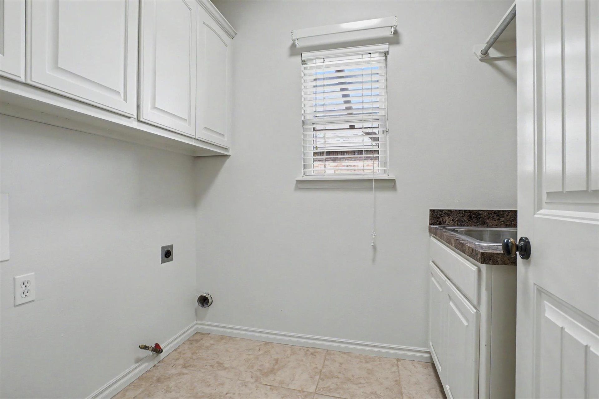 4651 E 144th Place S Property Photo 38