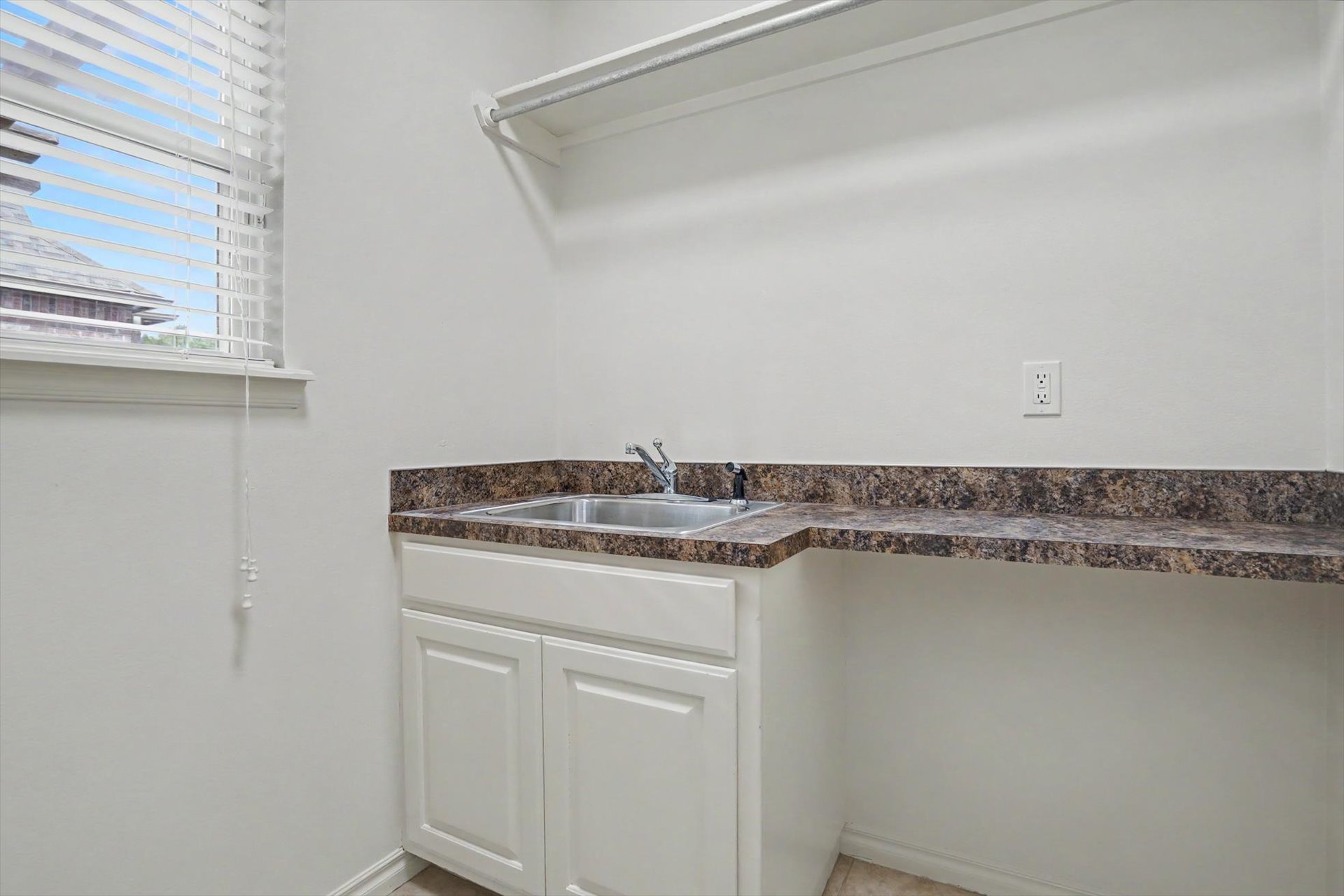 4651 E 144th Place S Property Photo 39