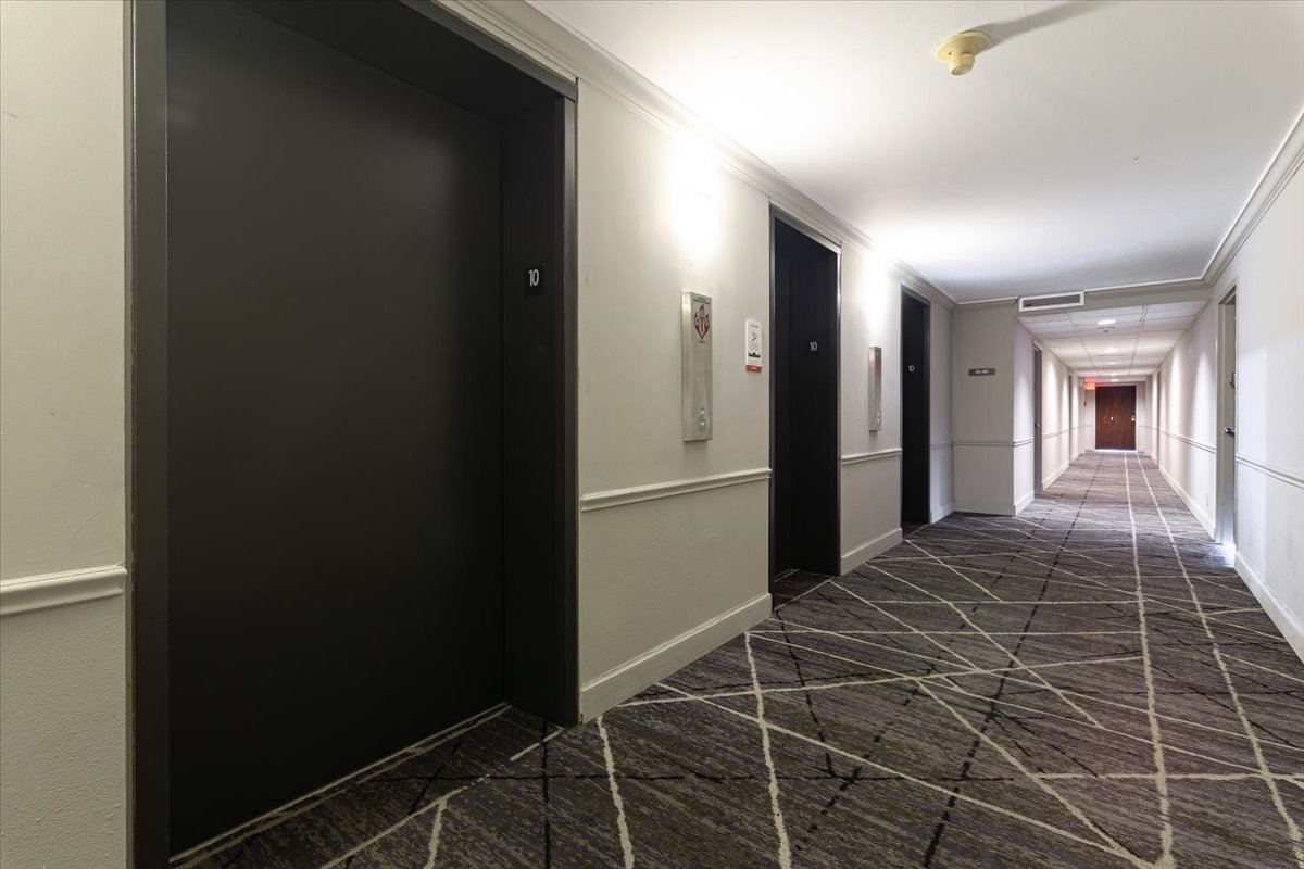 450 W 7th Street 1801-1802 Property Photo 5
