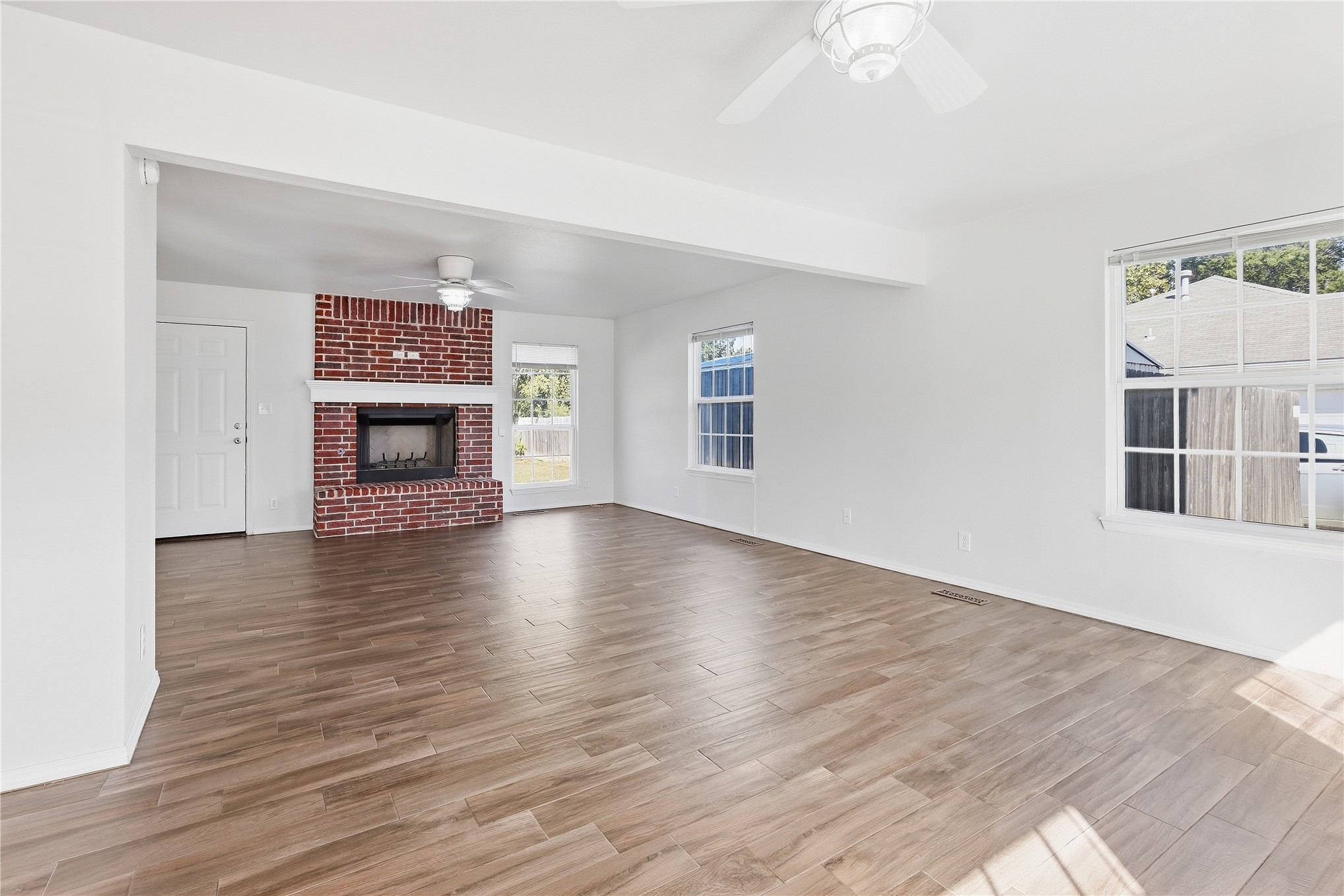 2631 W 68th Street Property Photo 2