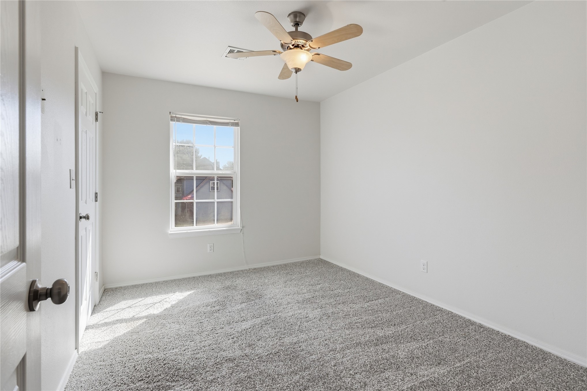 2631 W 68th Street Property Photo 15
