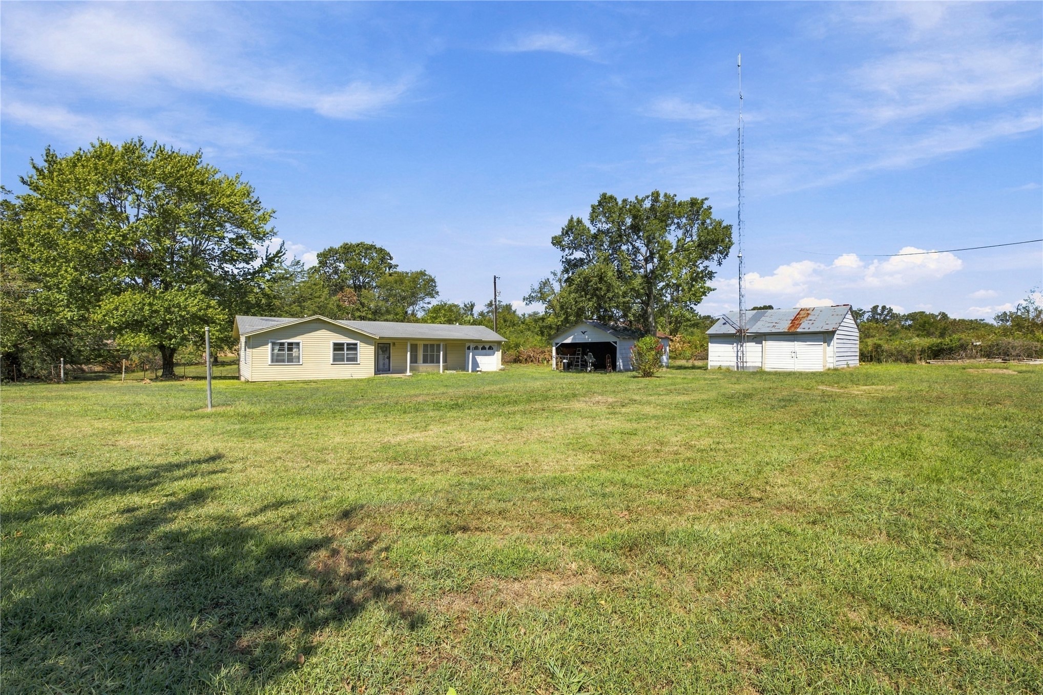5056 S 514 Lane Property Photo 5