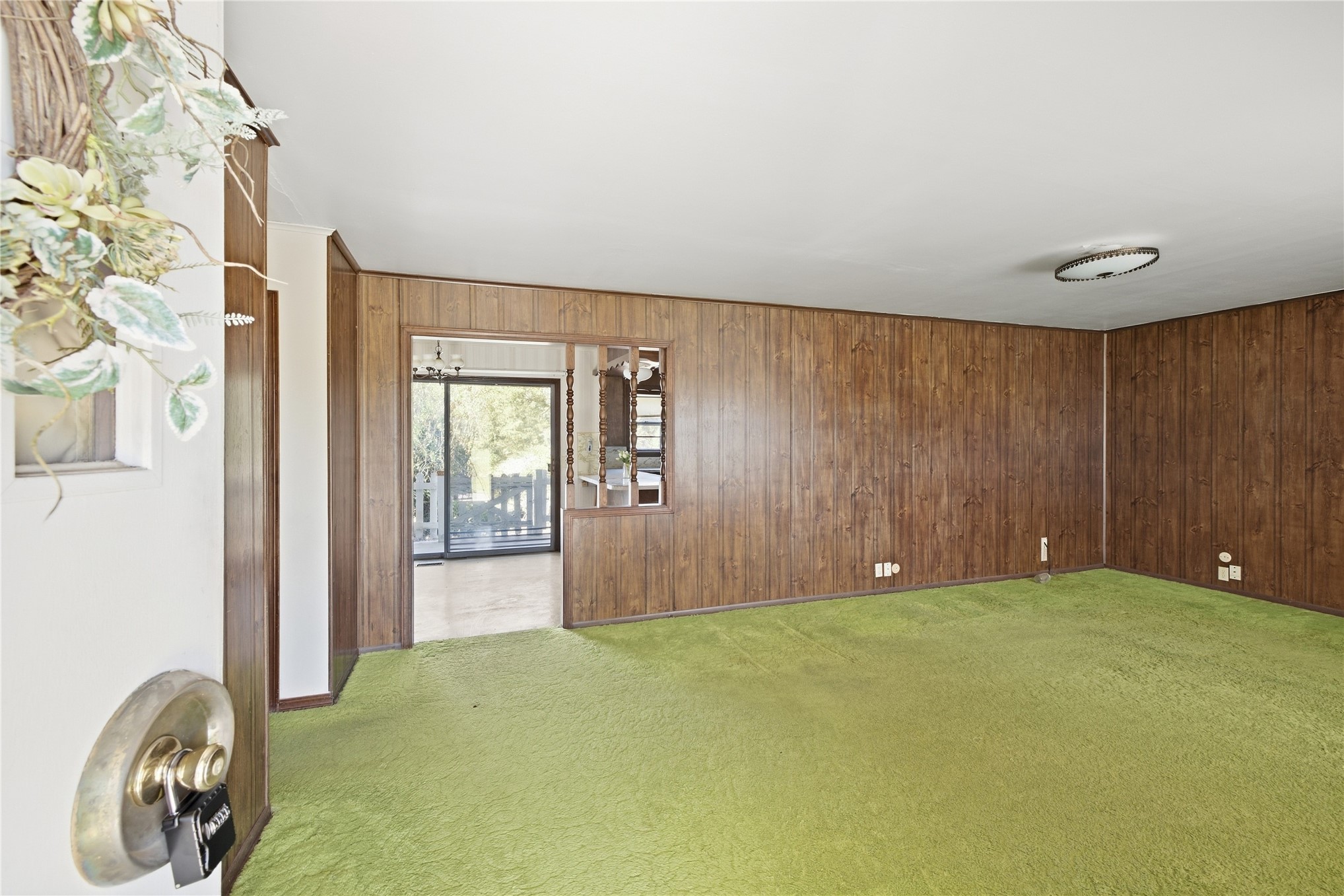 5056 S 514 Lane Property Photo 7