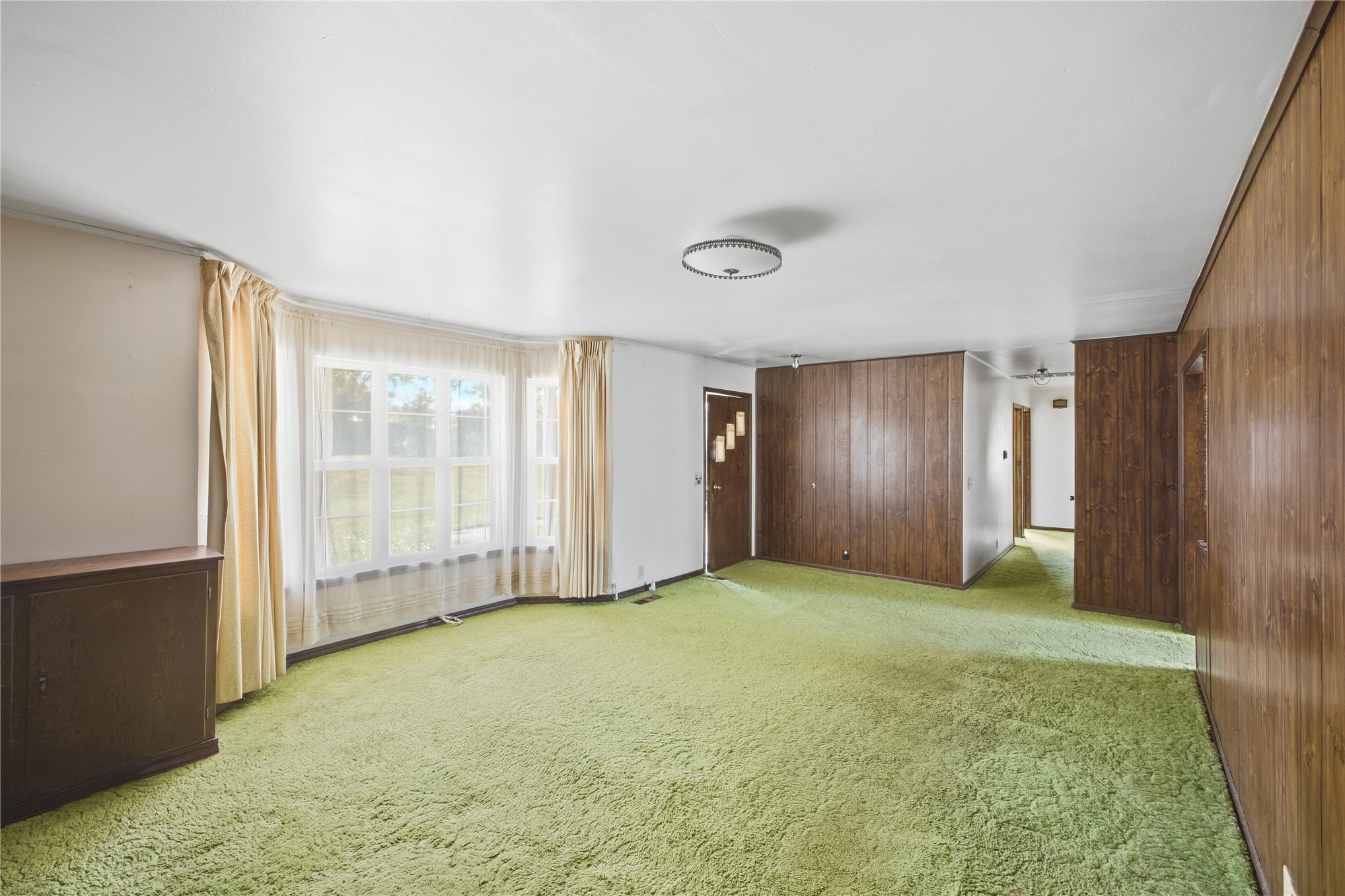 5056 S 514 Lane Property Photo 10