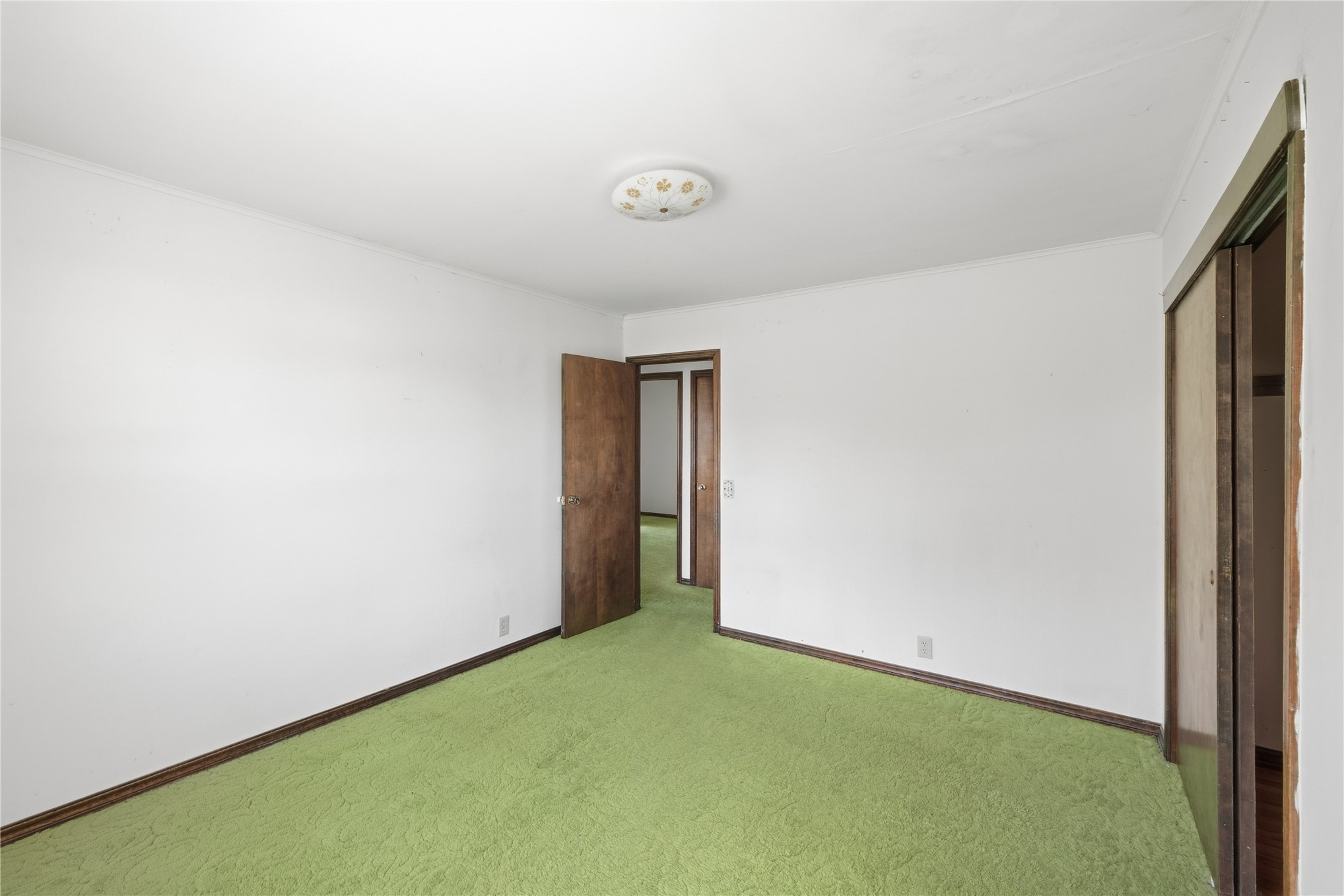 5056 S 514 Lane Property Photo 17