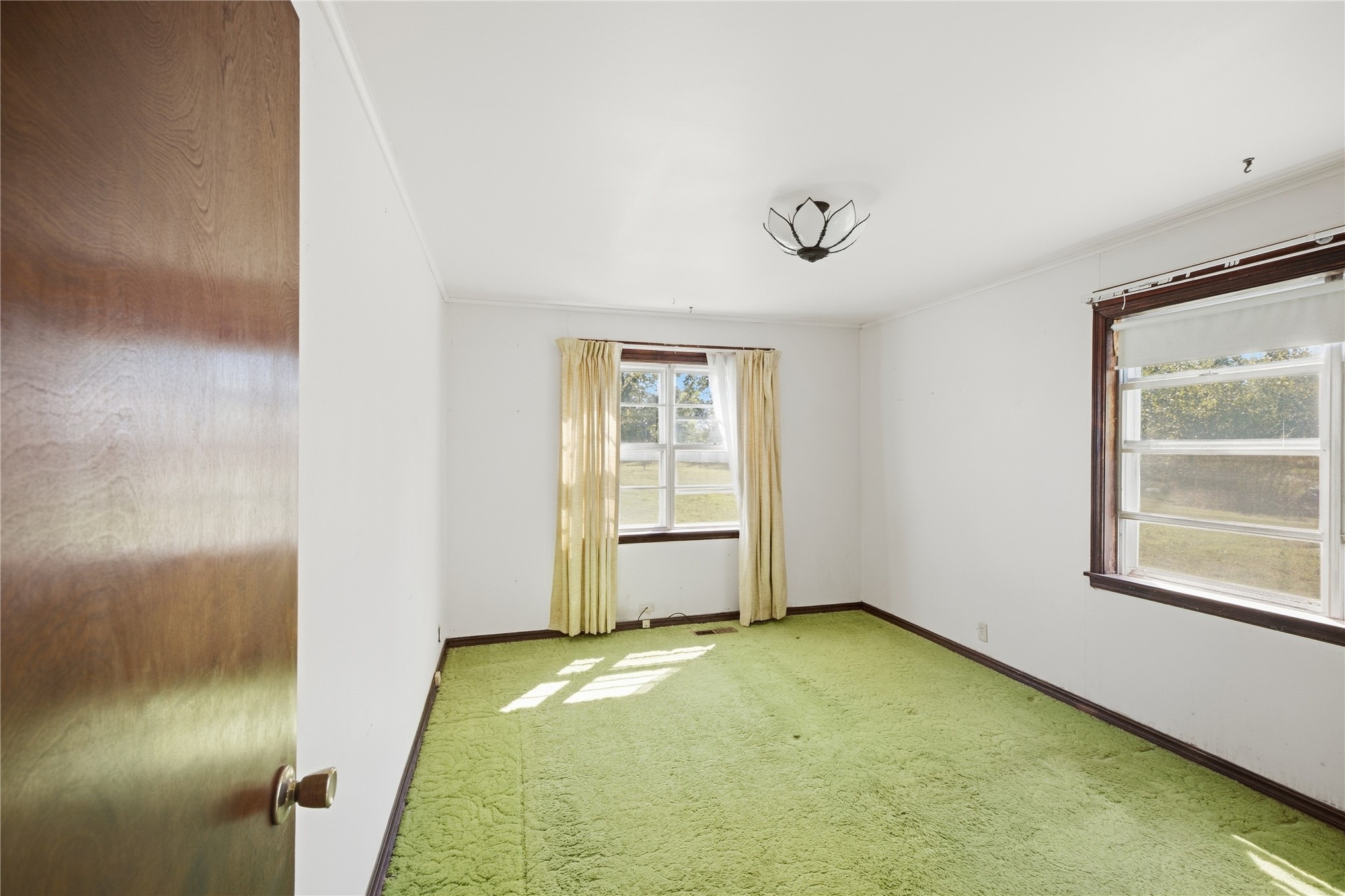 5056 S 514 Lane Property Photo 19