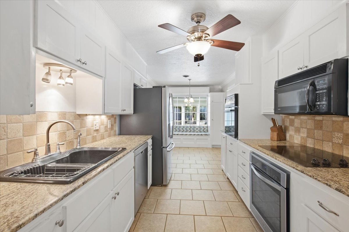 620 Ann Property Photo 19