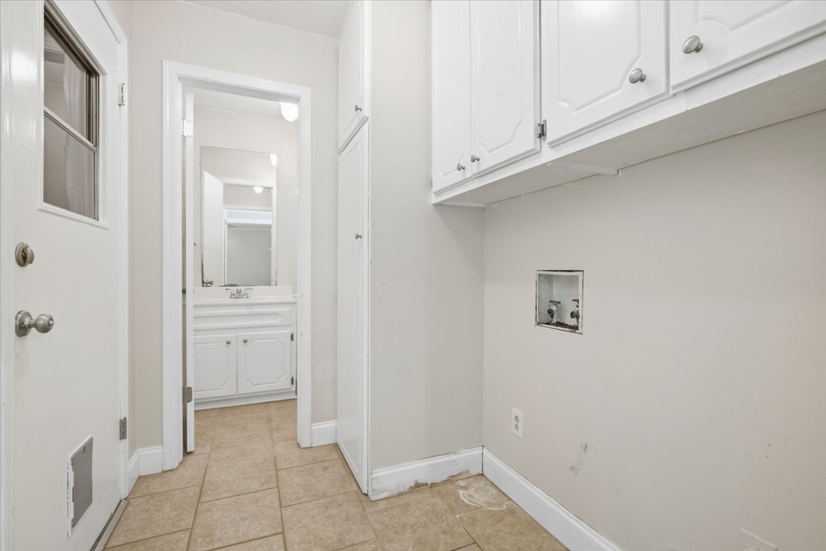 620 Ann Property Photo 32