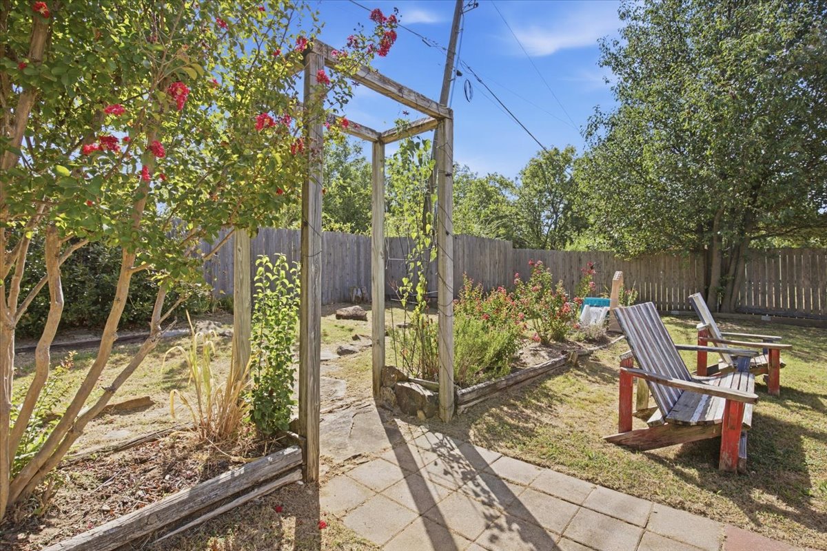 620 Ann Property Photo 41