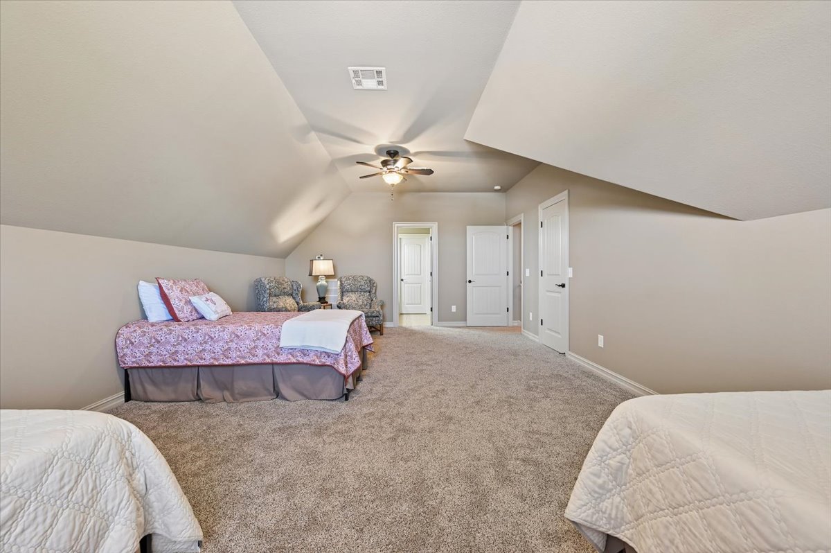 5018 S 164th East Avenue Property Photo 45