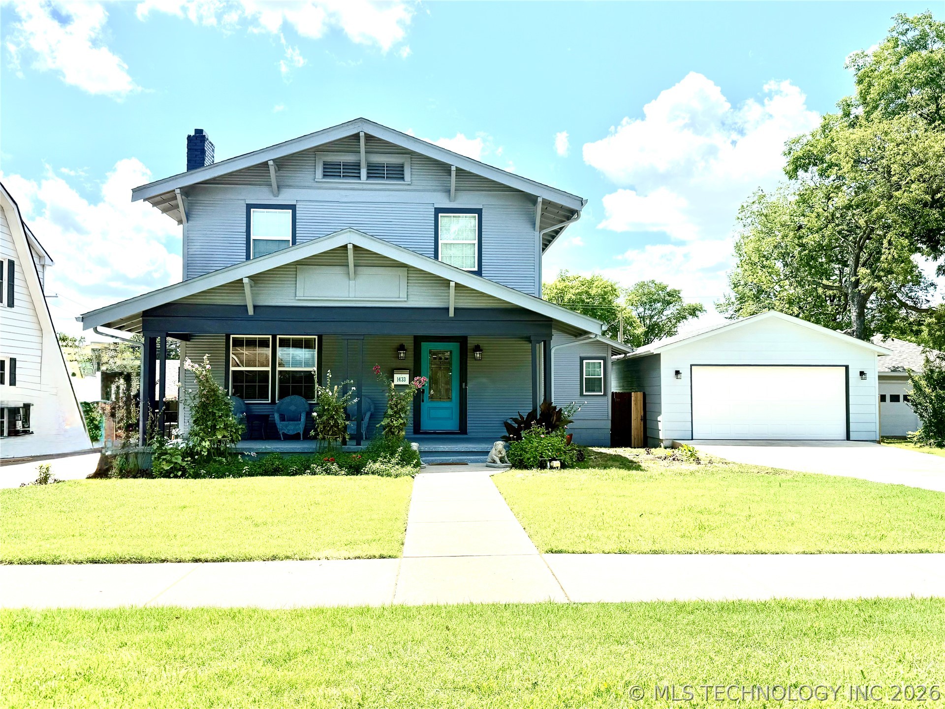 1433 S Dewey Avenue Property Photo 1