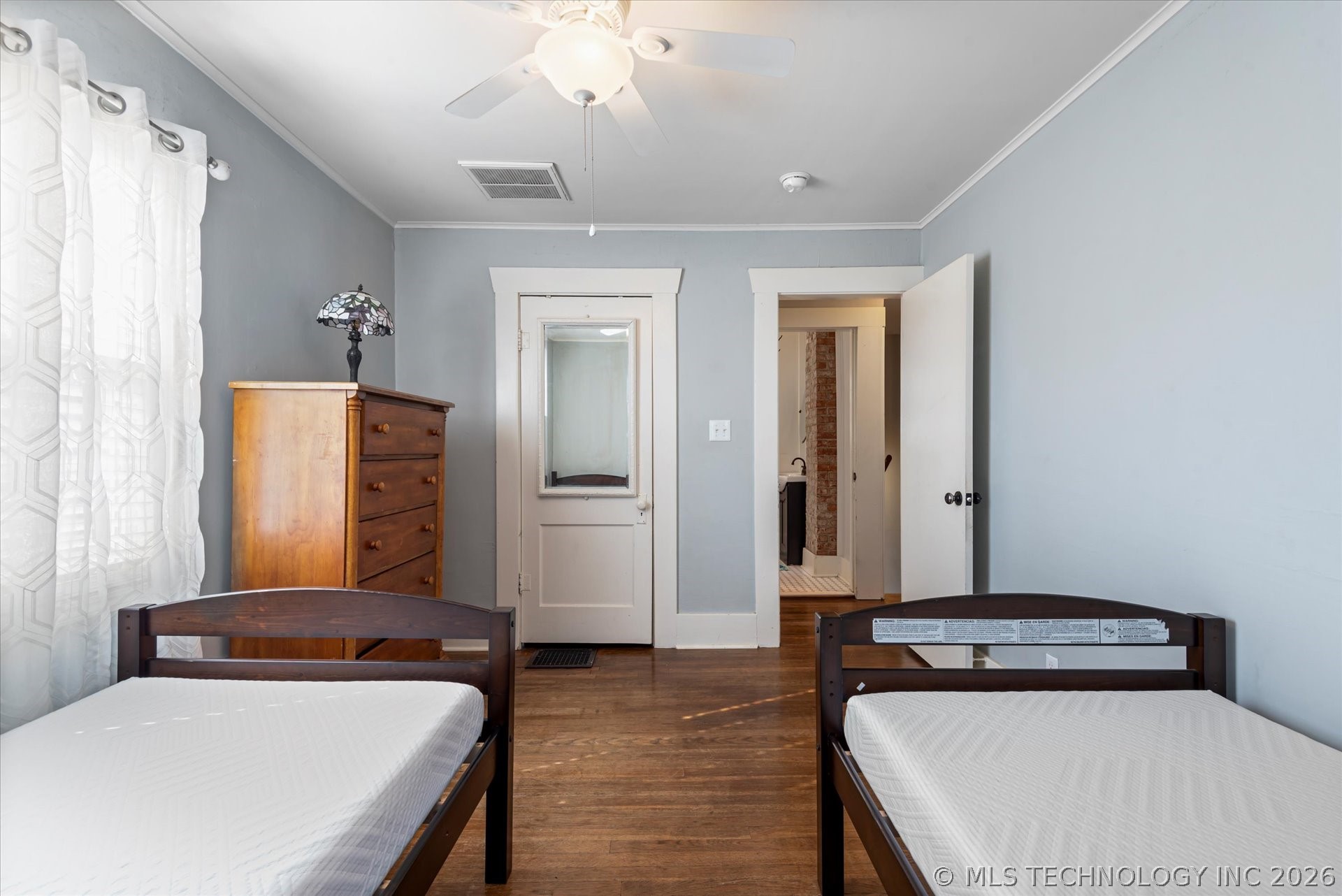 1433 S Dewey Avenue Property Photo 22