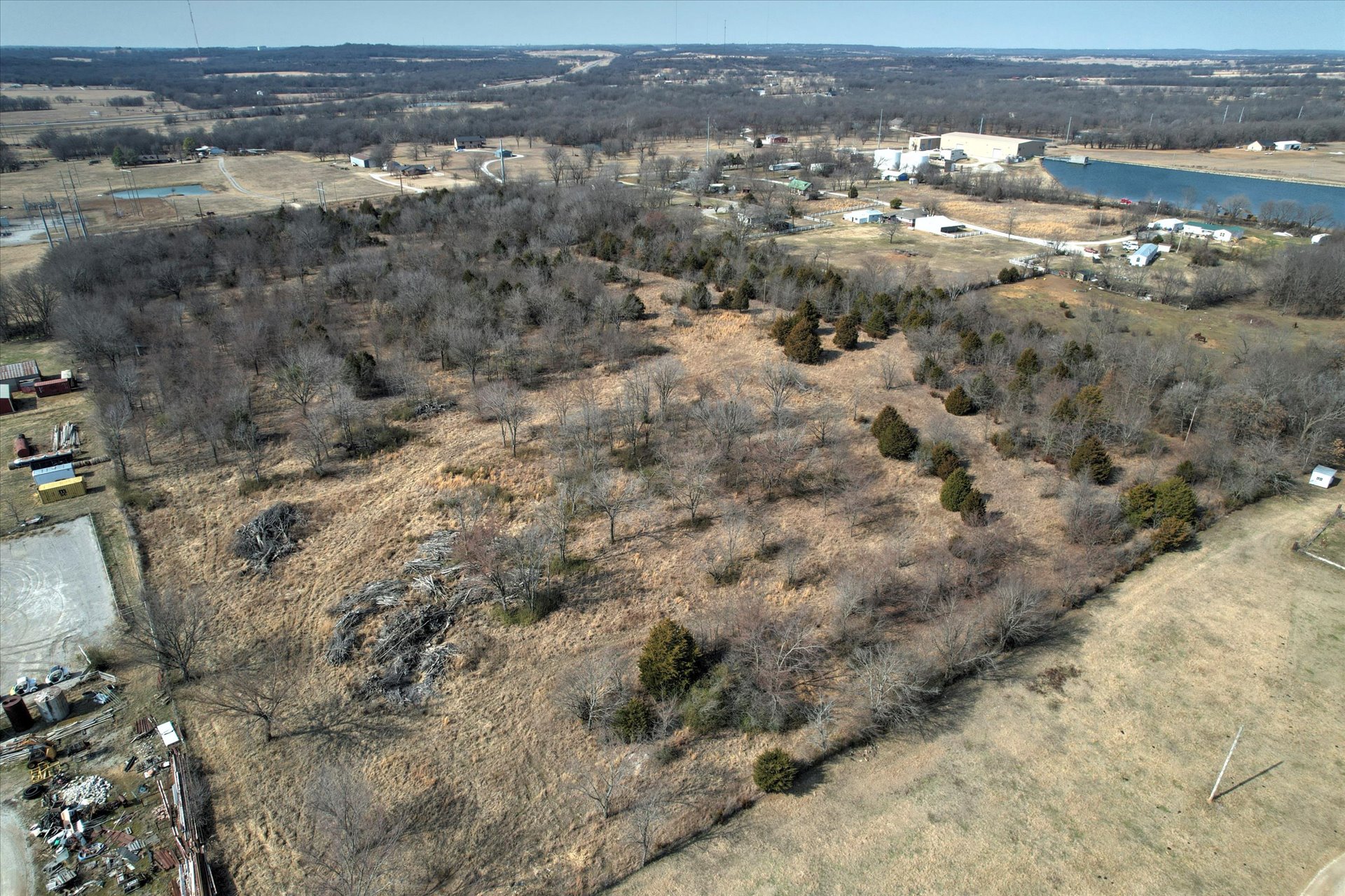 Lone Star Road Property Photo 6