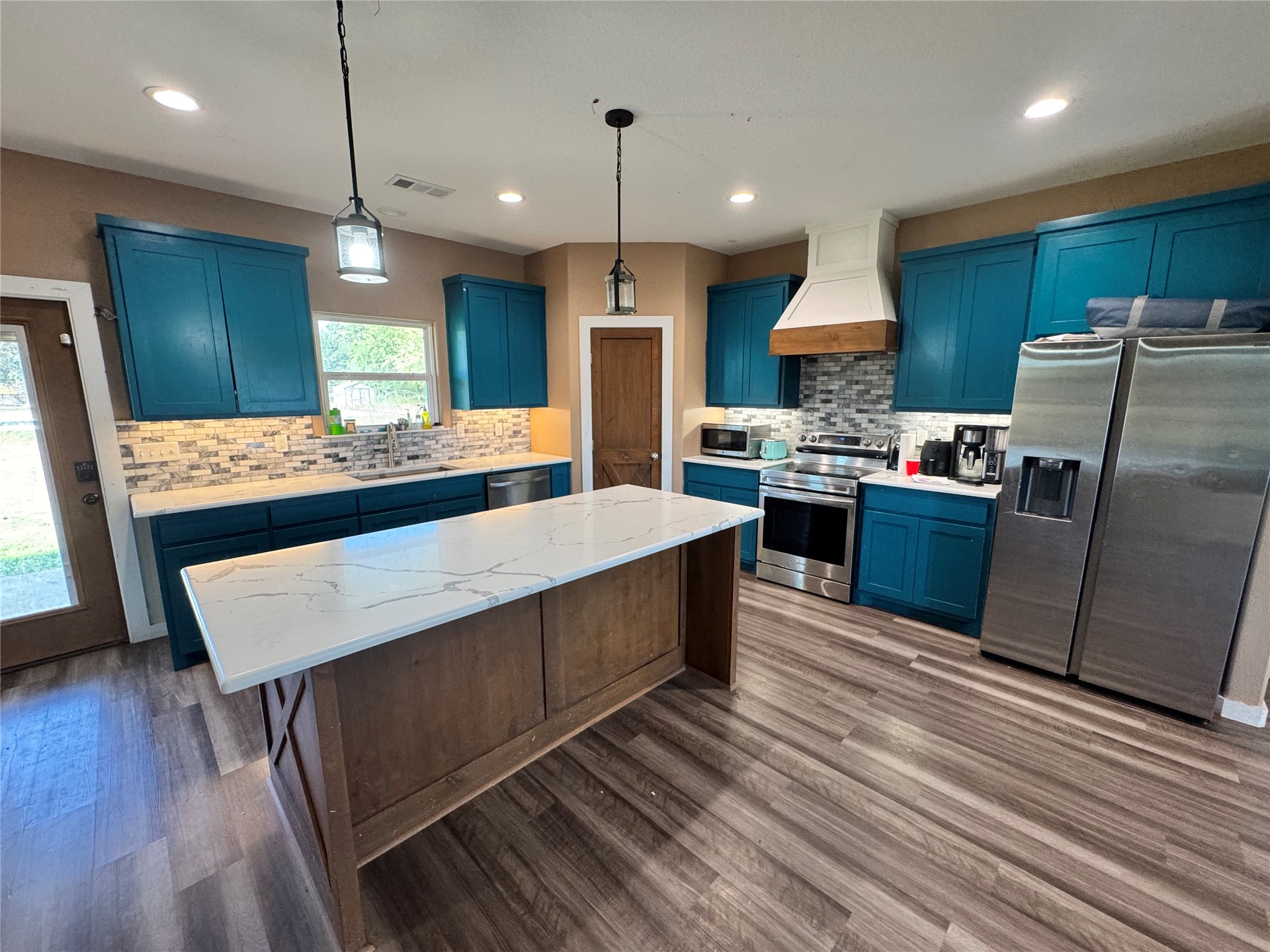 11659 E Enterprise Property Photo 5