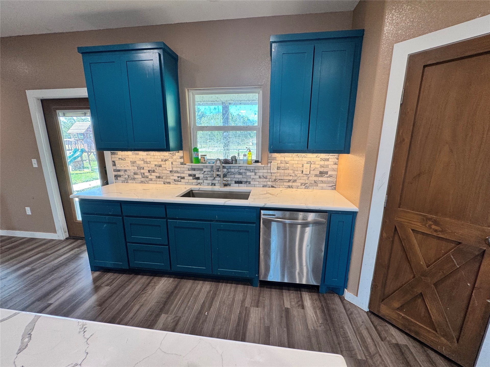 11659 E Enterprise Property Photo 6