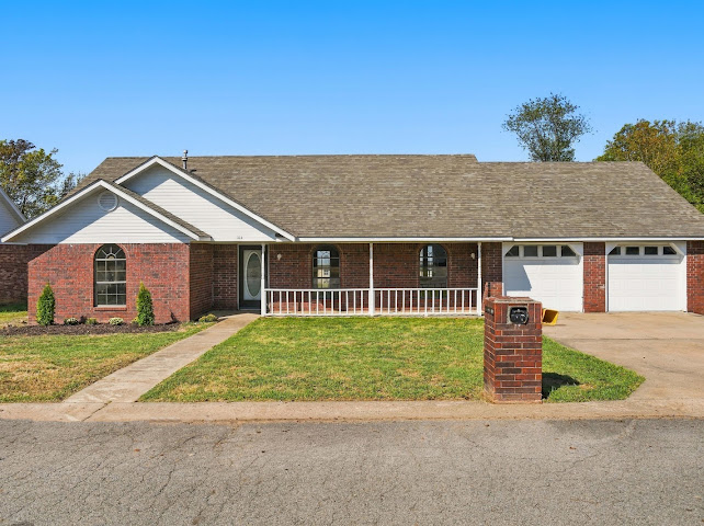 111 Lanita Drive Property Photo 4