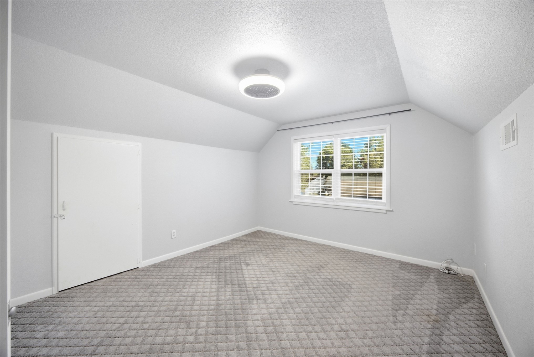 604 Mcarthur Lane Property Photo 32