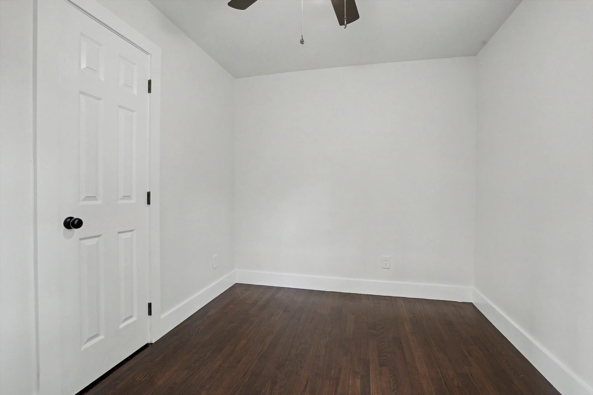 1040 N New Haven Avenue Property Photo 24