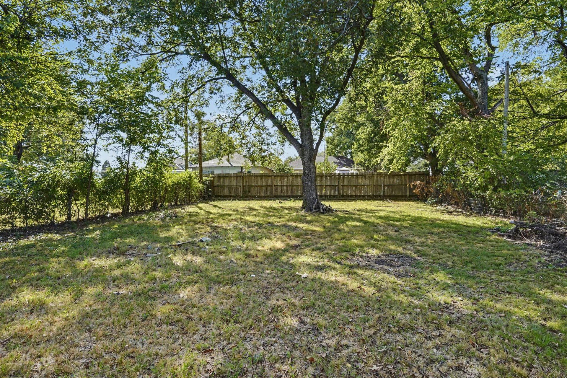 1040 N New Haven Avenue Property Photo 26