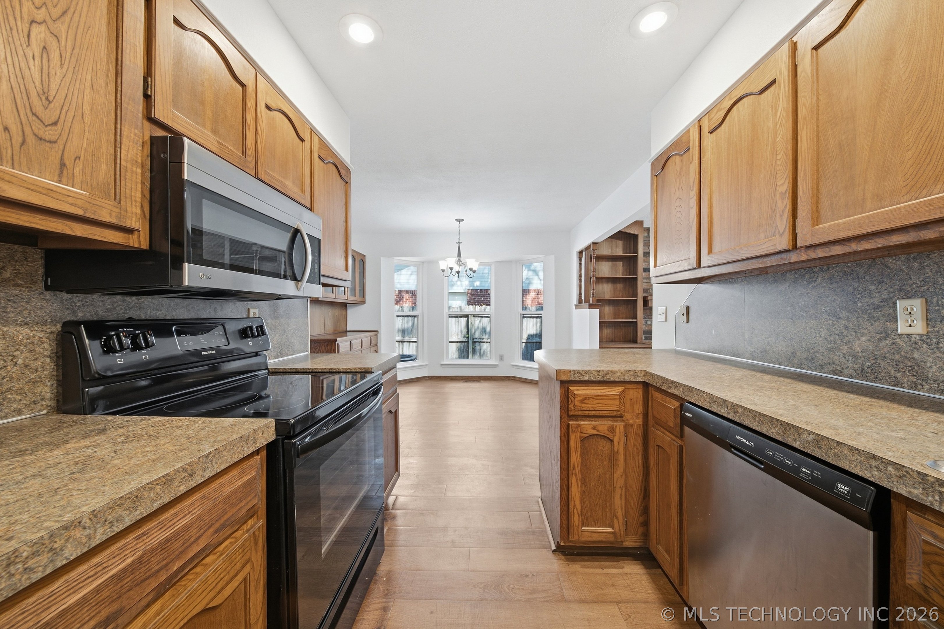 3903 S Walnut Place Property Photo 12