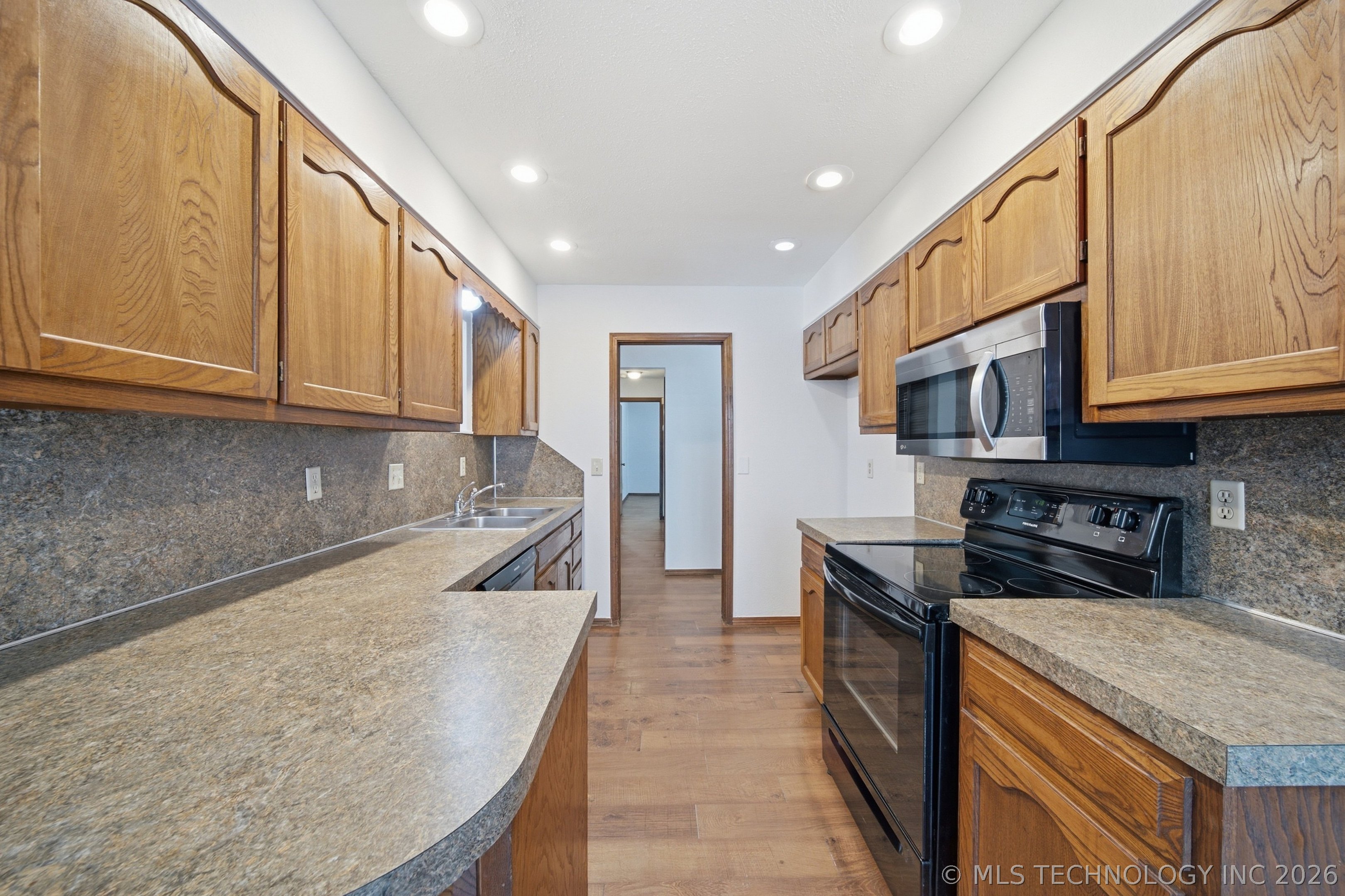 3903 S Walnut Place Property Photo 15