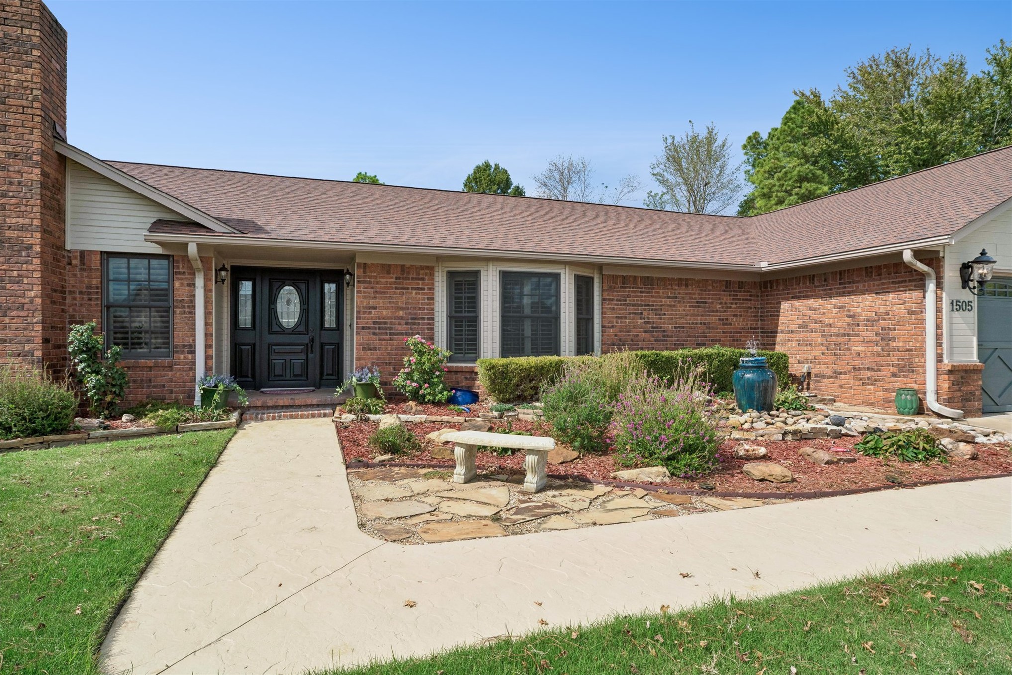 1505 Merlin Circle Property Photo 6