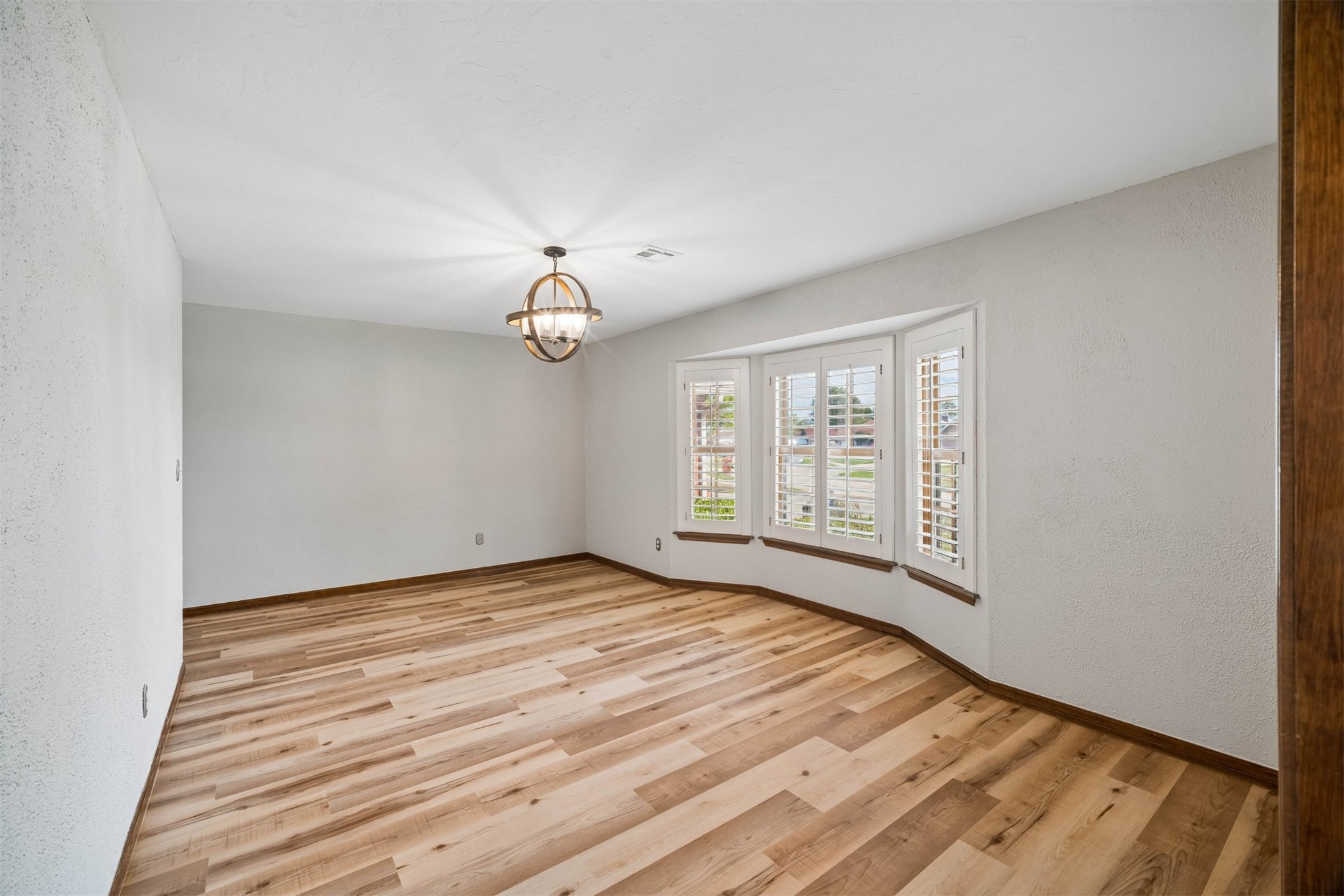 1505 Merlin Circle Property Photo 9