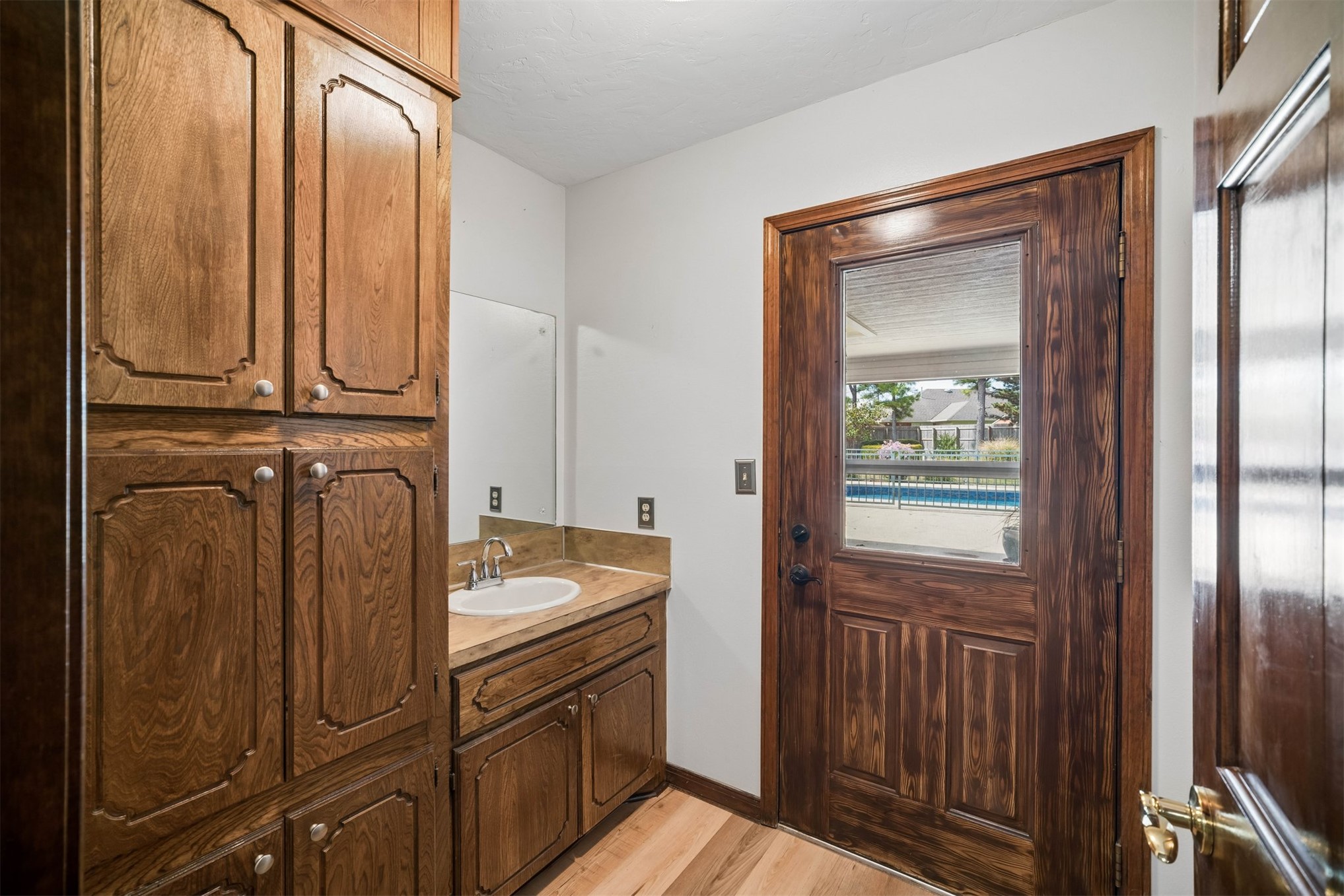 1505 Merlin Circle Property Photo 36