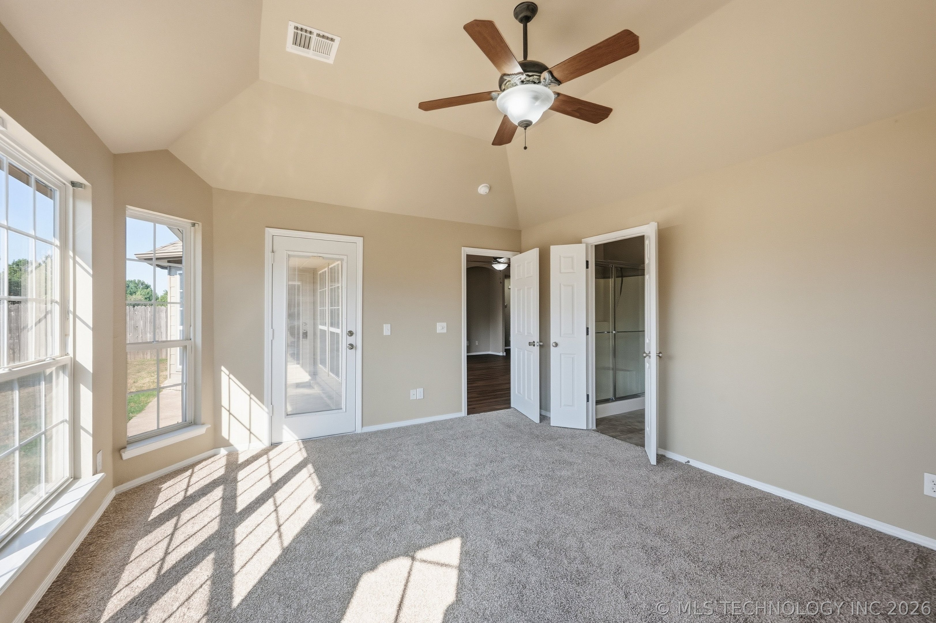 1507 W Vicksburg Place Property Photo 15