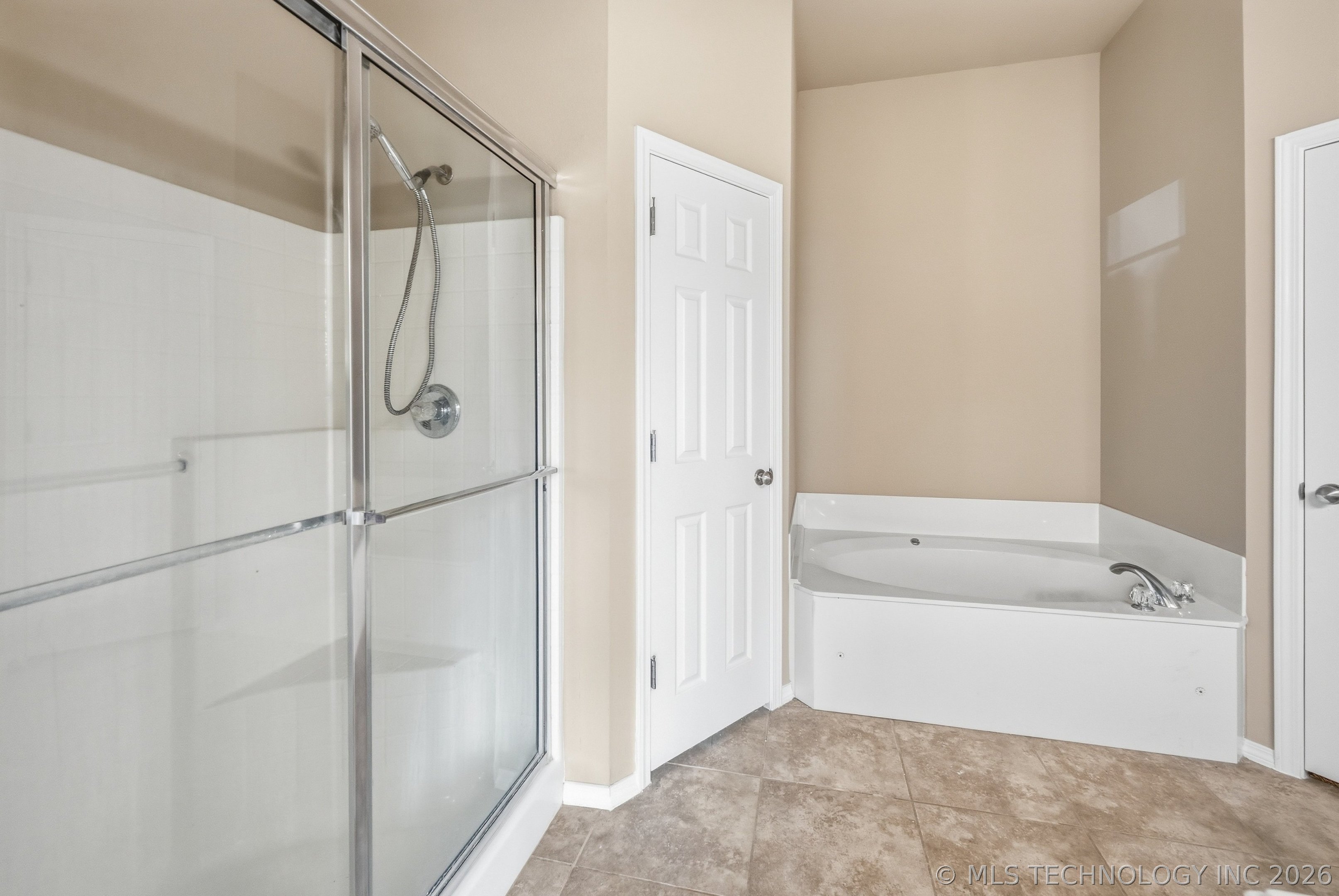 1507 W Vicksburg Place Property Photo 17