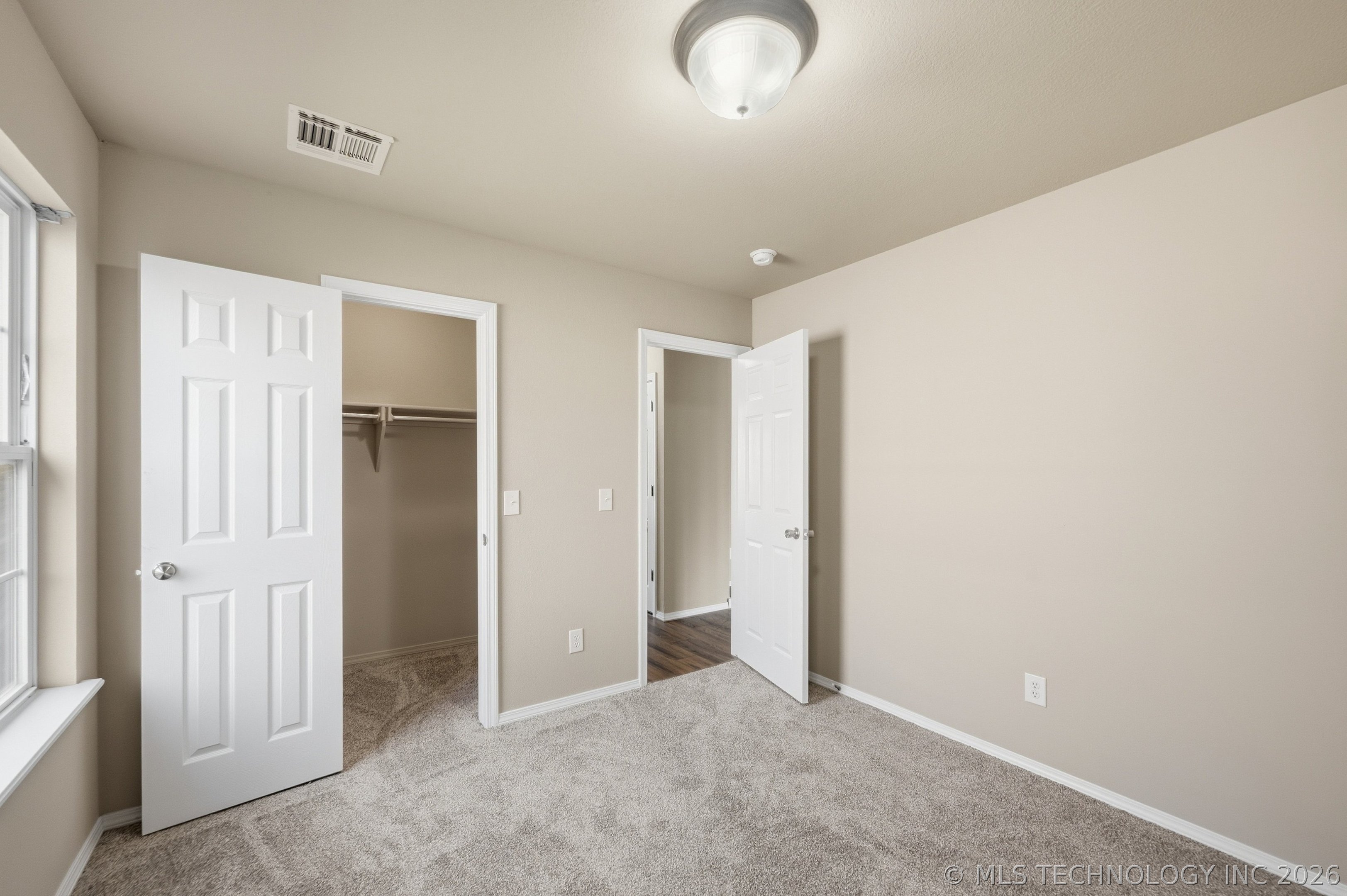 1507 W Vicksburg Place Property Photo 21