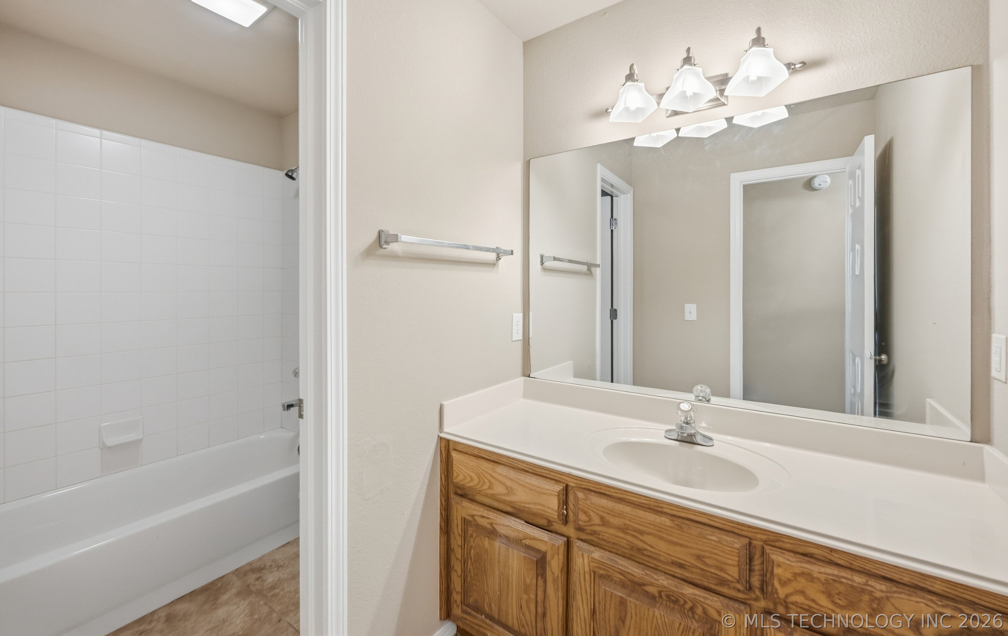 1507 W Vicksburg Place Property Photo 22