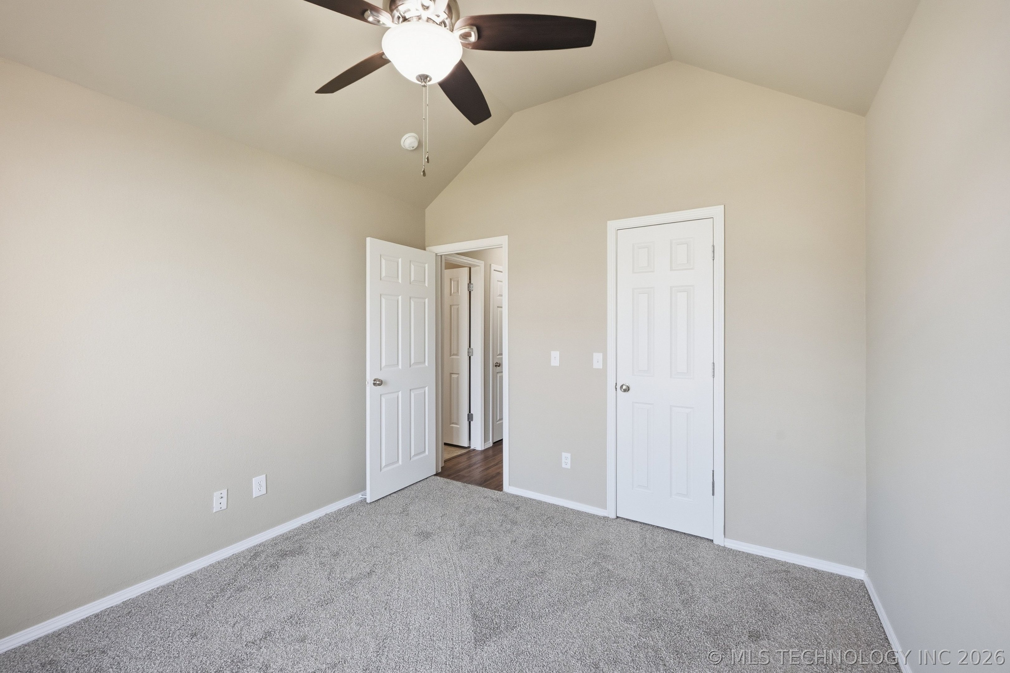1507 W Vicksburg Place Property Photo 25