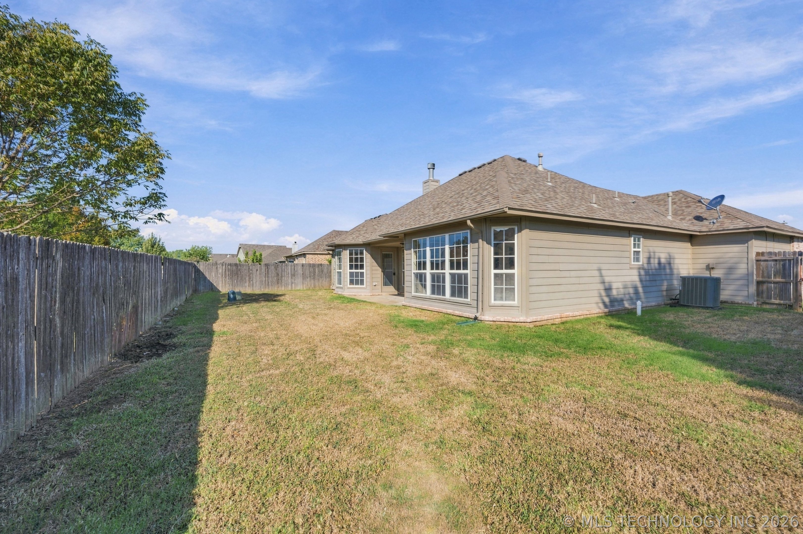 1507 W Vicksburg Place Property Photo 28