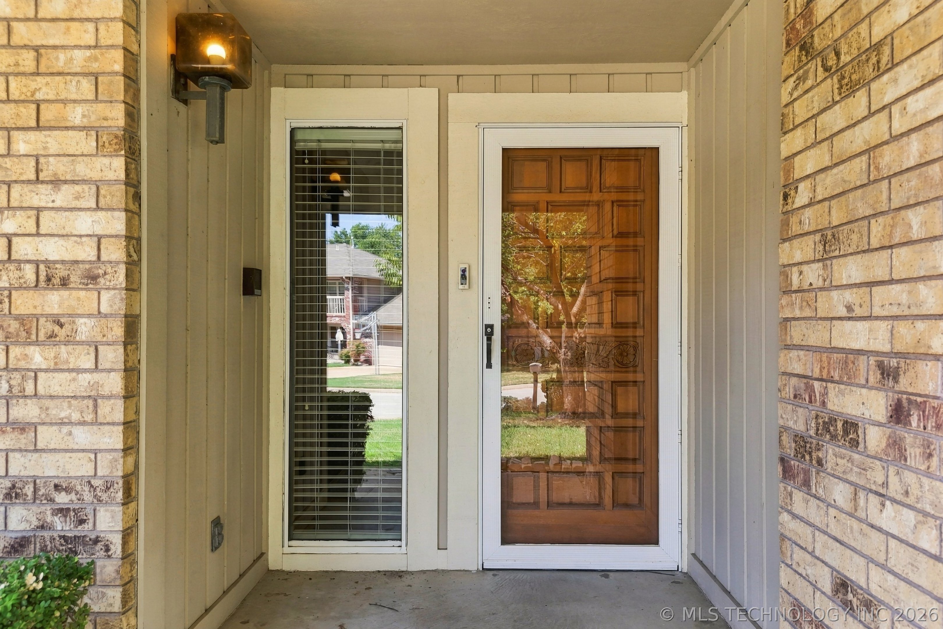 6206 E 78th Street Property Photo 4