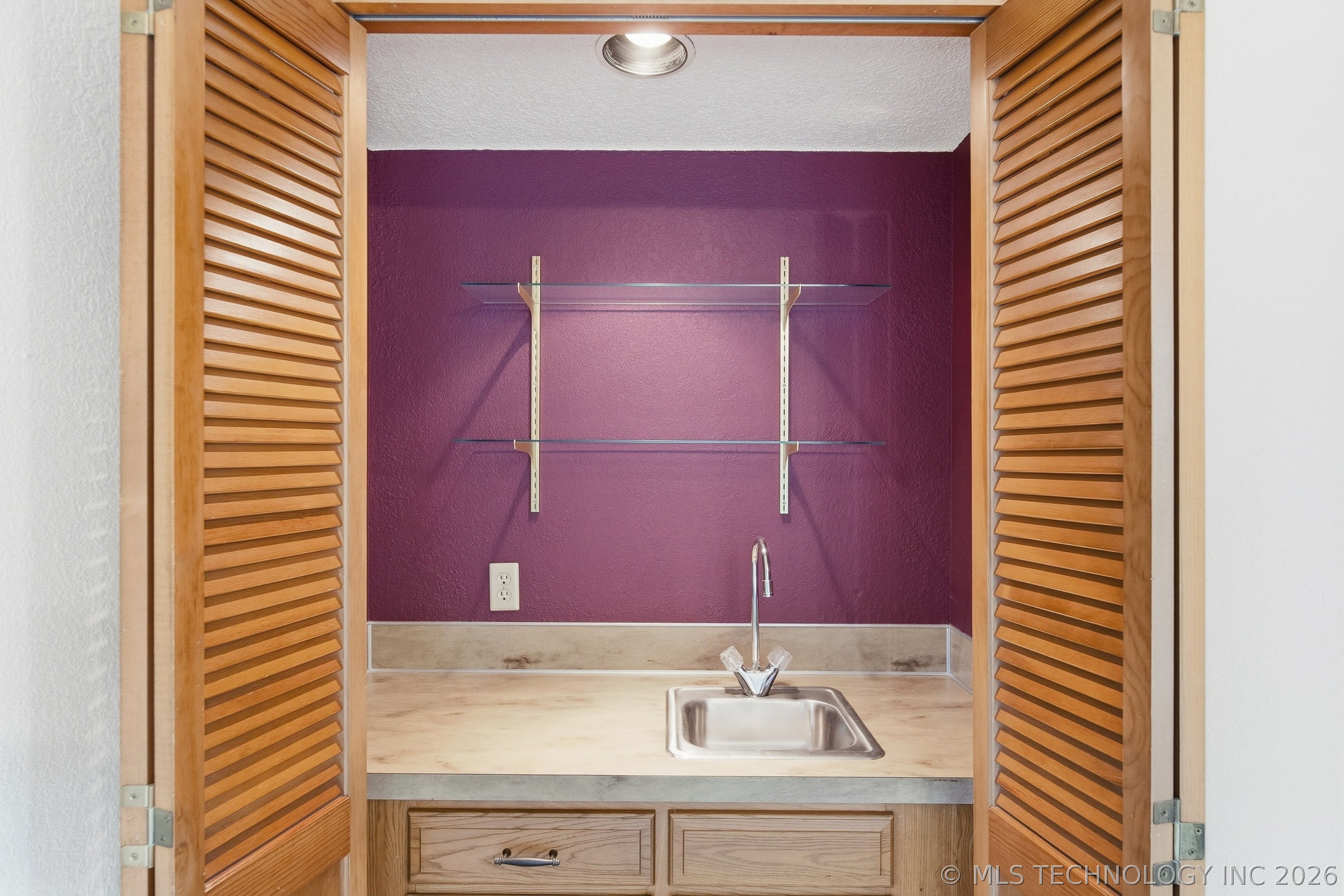 6206 E 78th Street Property Photo 10