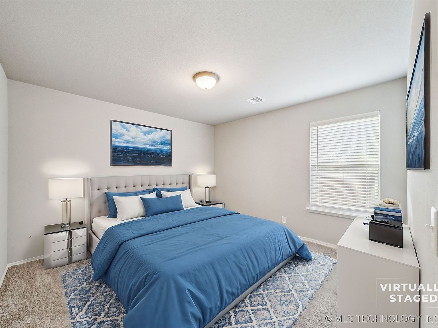 2029 W Huntsville Place Property Photo 7