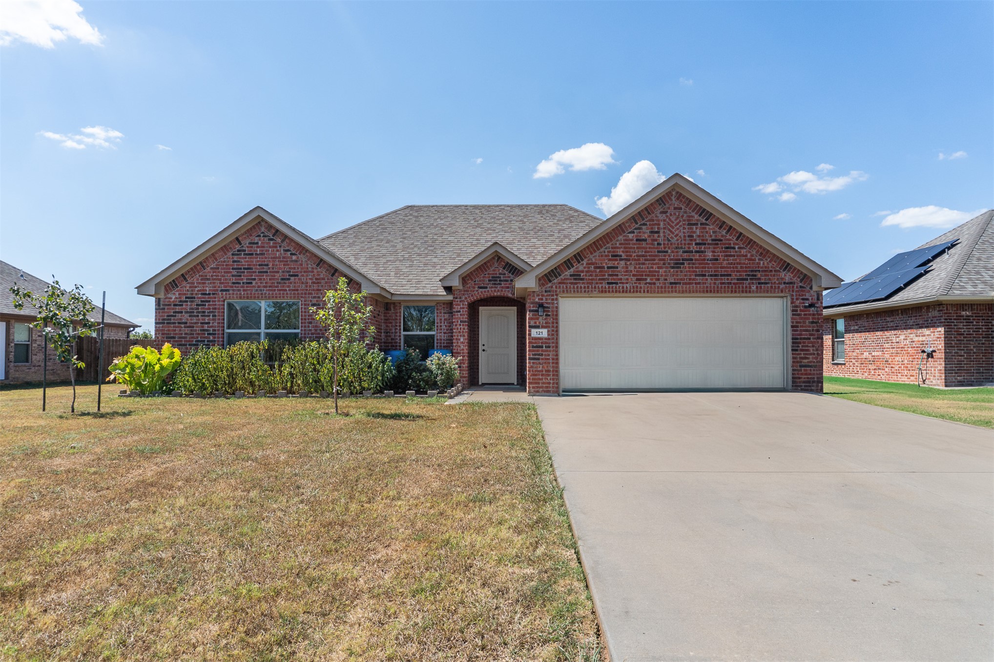 121 Cecil Circle Property Photo 1