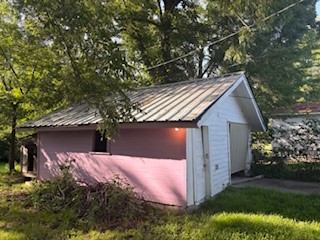 319 N 18th Property Photo 6