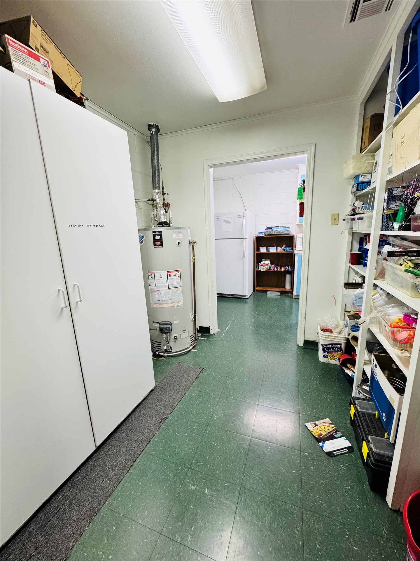811 Grand Avenue E Property Photo 6