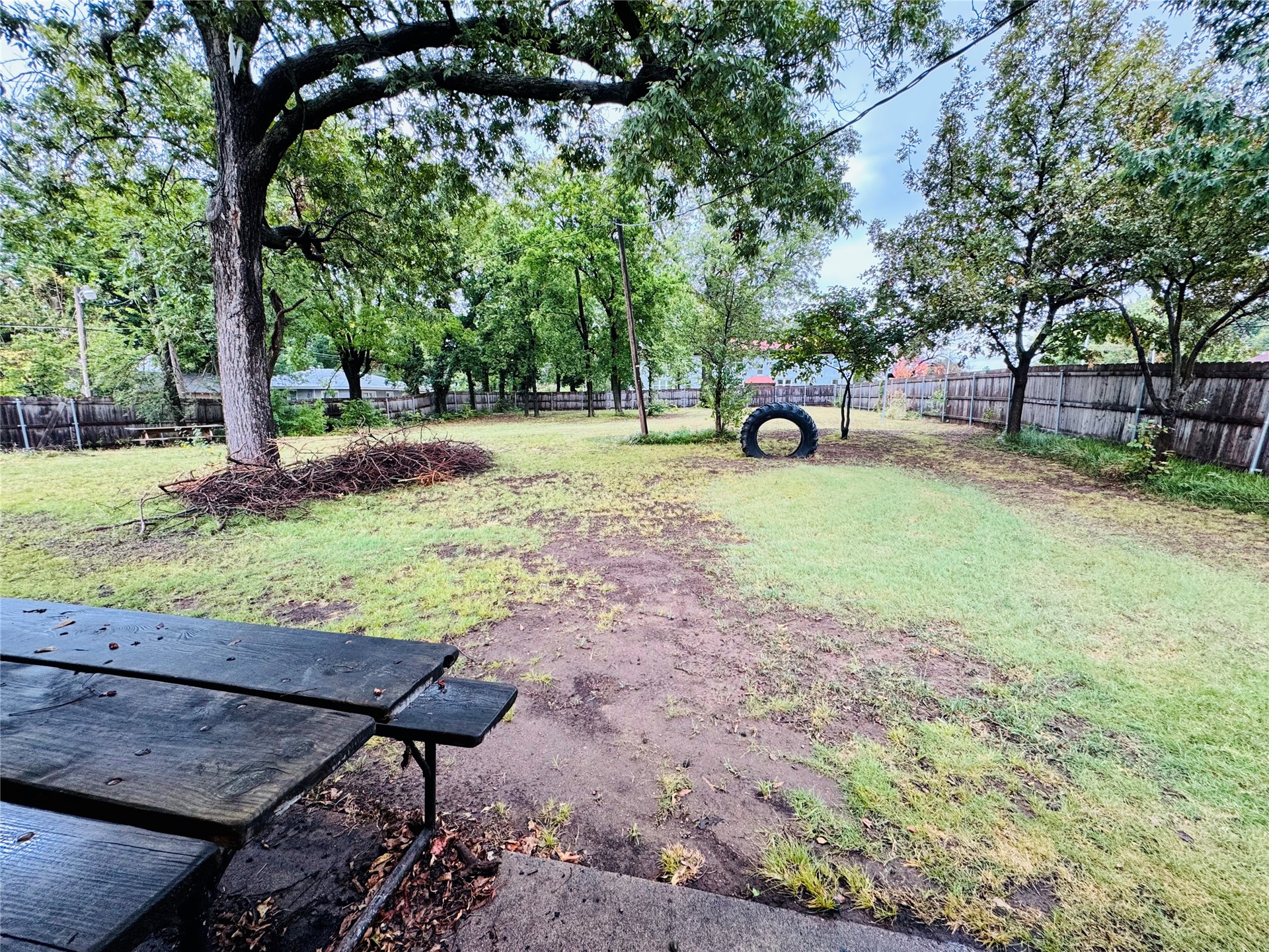 811 Grand Avenue E Property Photo 11