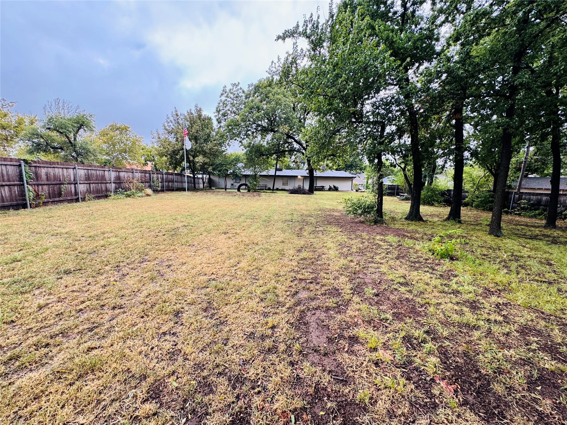 811 Grand Avenue E Property Photo 12