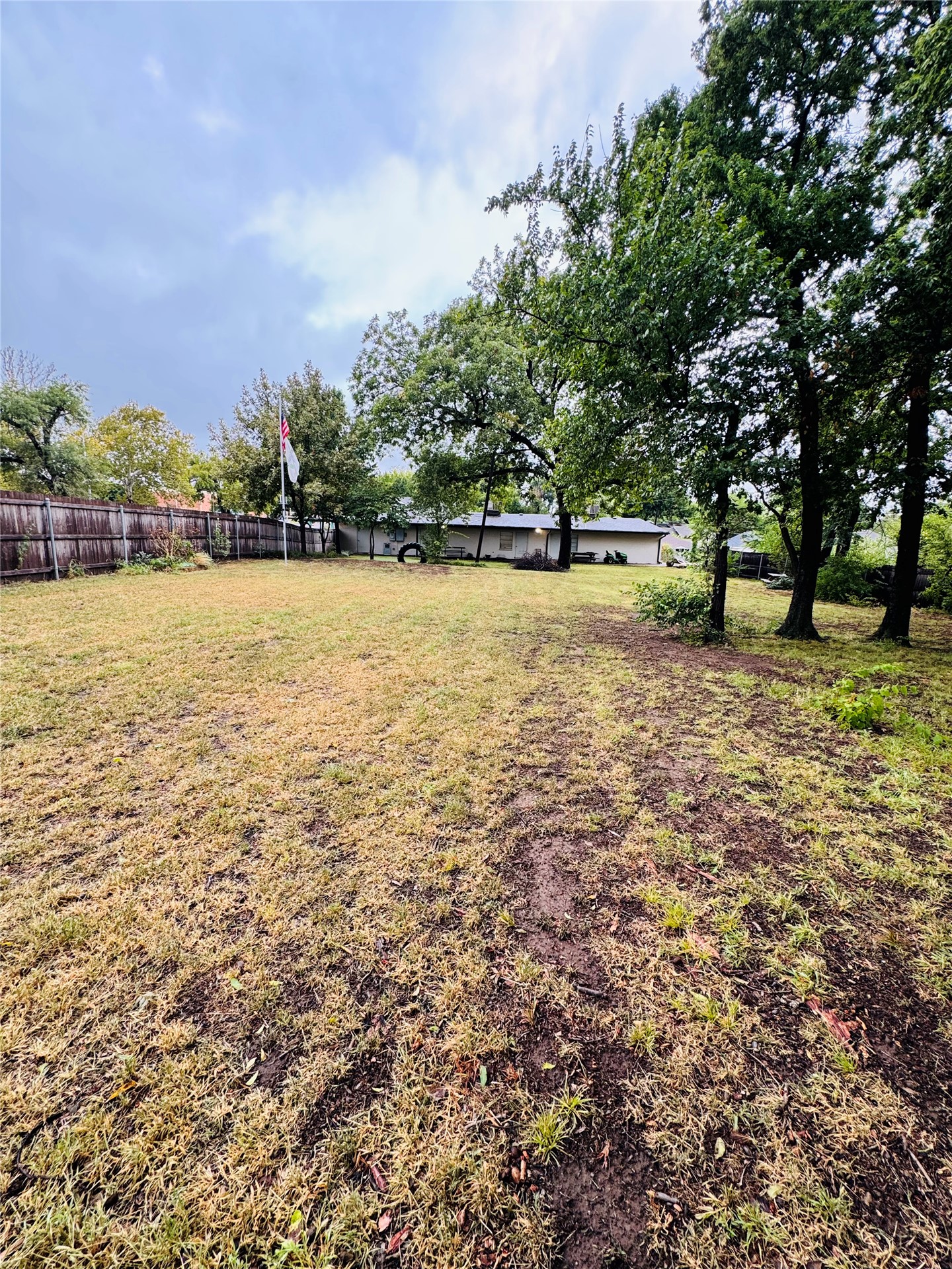 811 Grand Avenue E Property Photo 13
