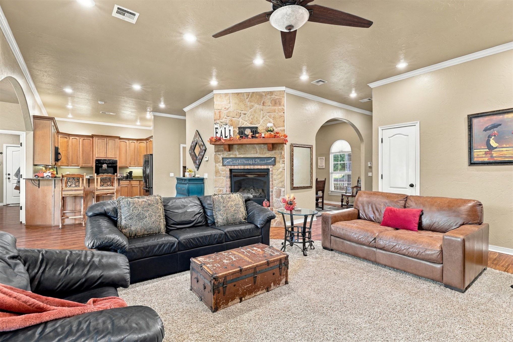 2355 Bryan Property Photo 4