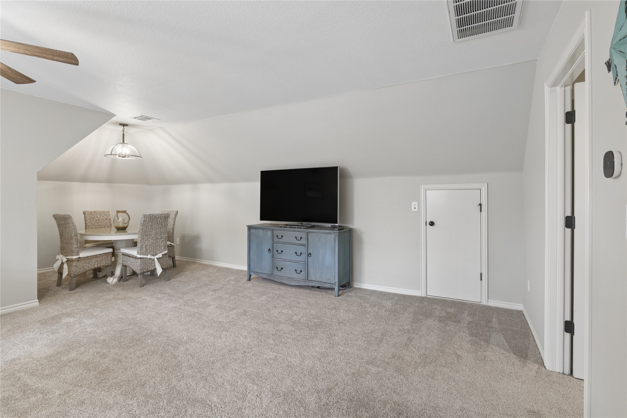 1608 E Fargo Street Property Photo 29