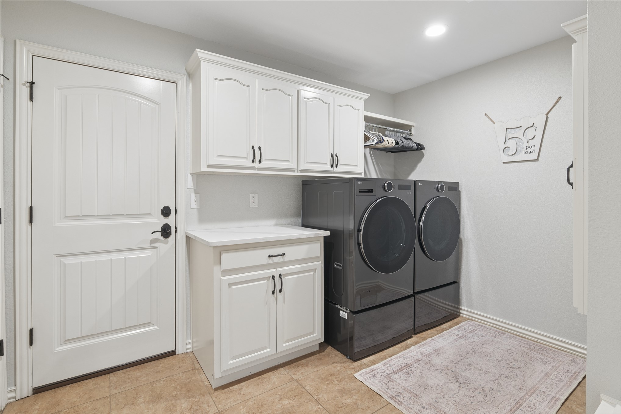 1608 E Fargo Street Property Photo 31